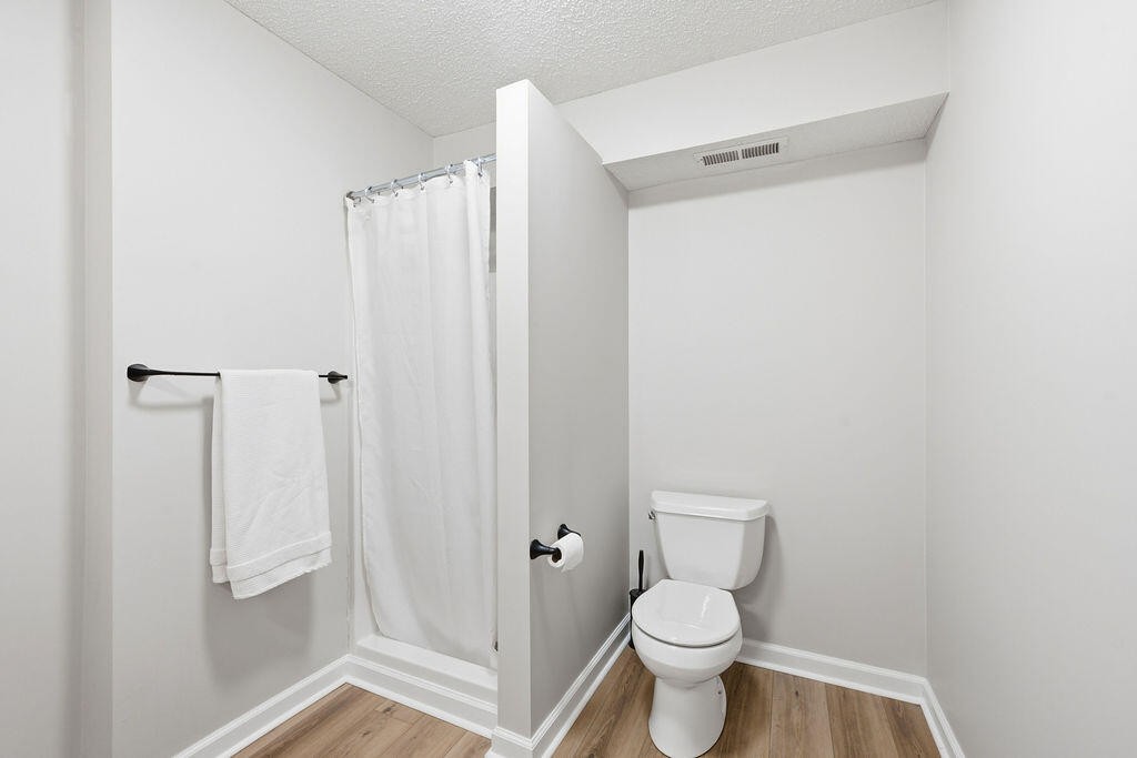 7 Windsor Lane Property Photo 46