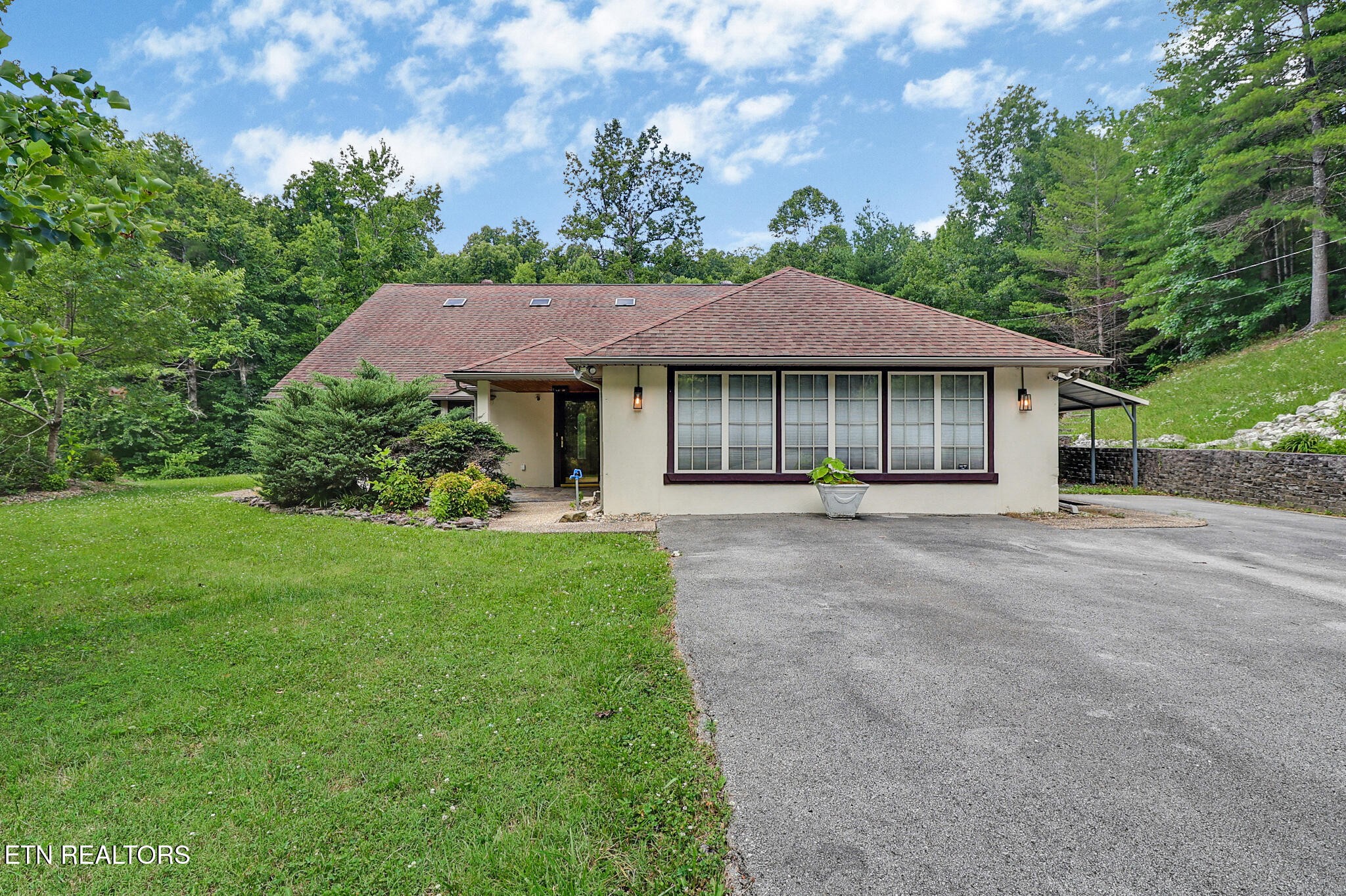 395 Ashley Lane