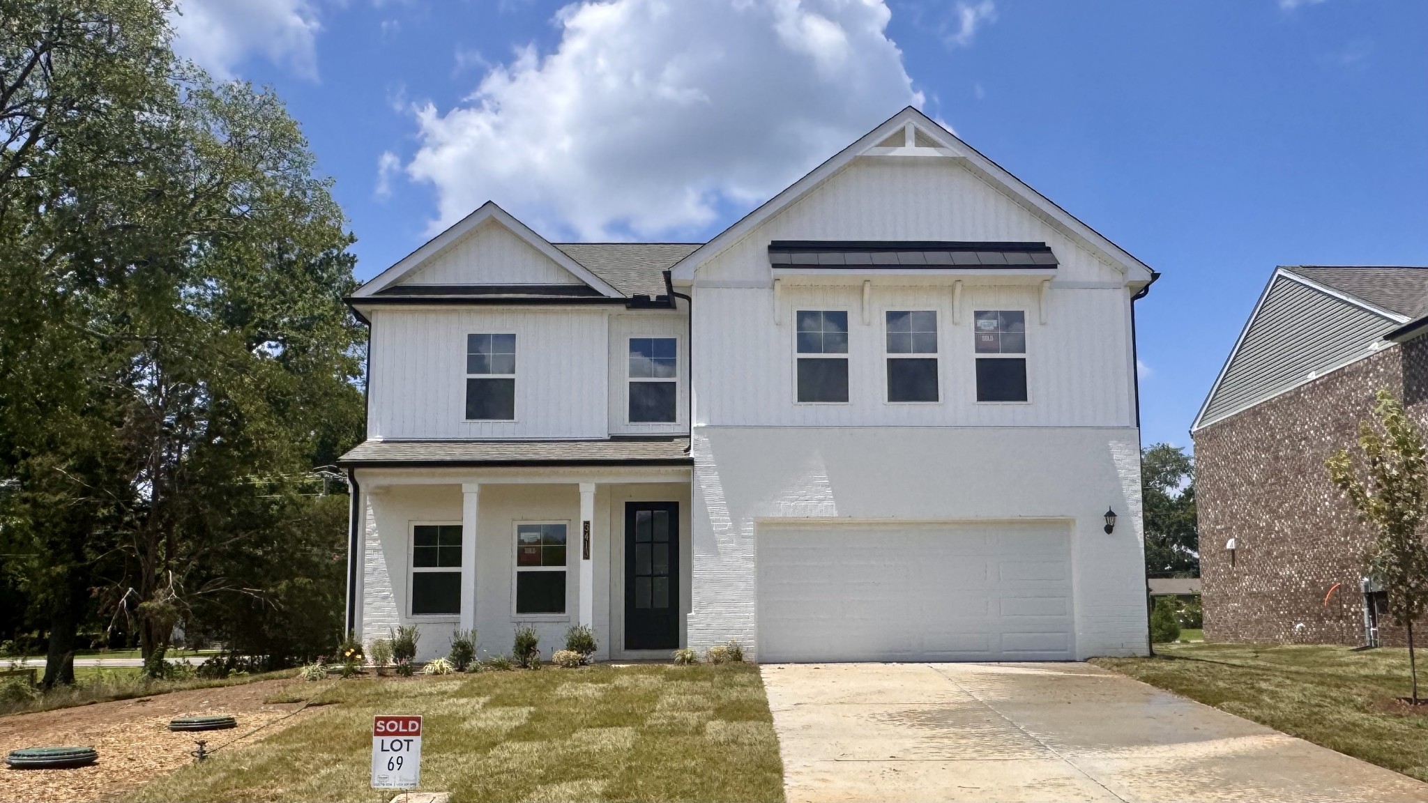3413 Elene Way Property Photo 1