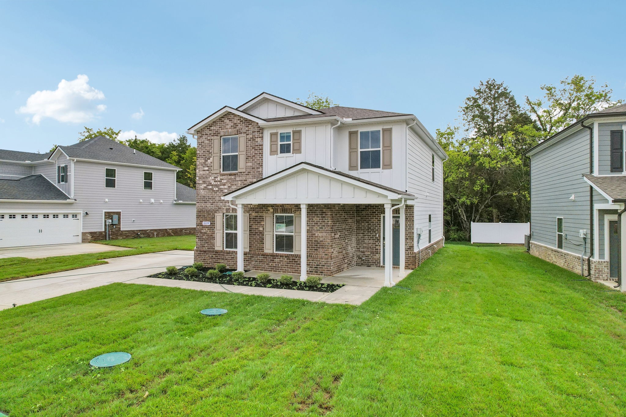 1639 Garnet Way Property Photo 1