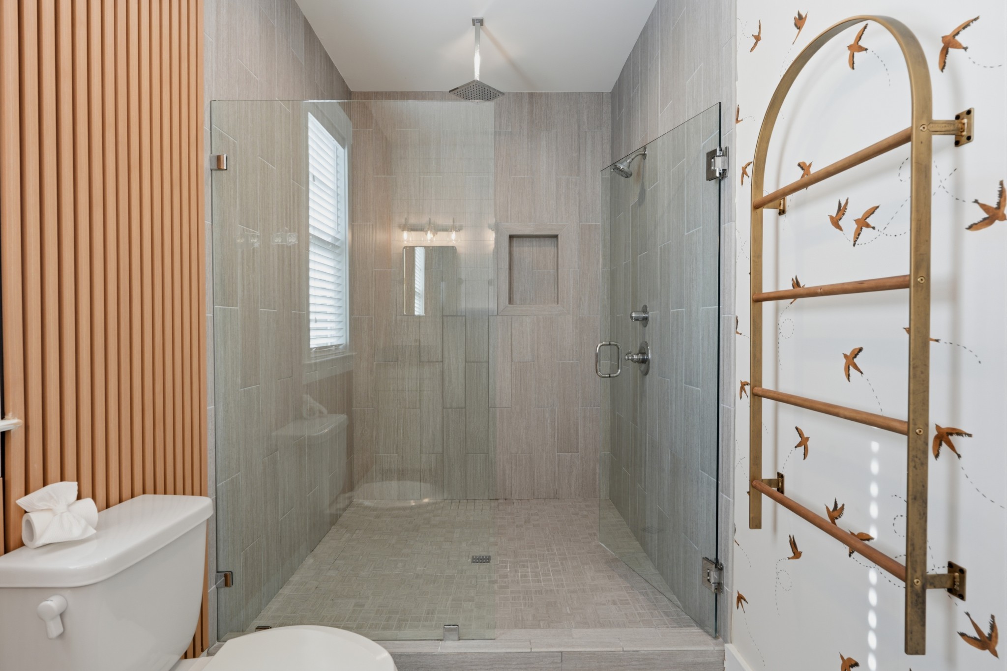 1610 Riverside Dr Property Photo 8