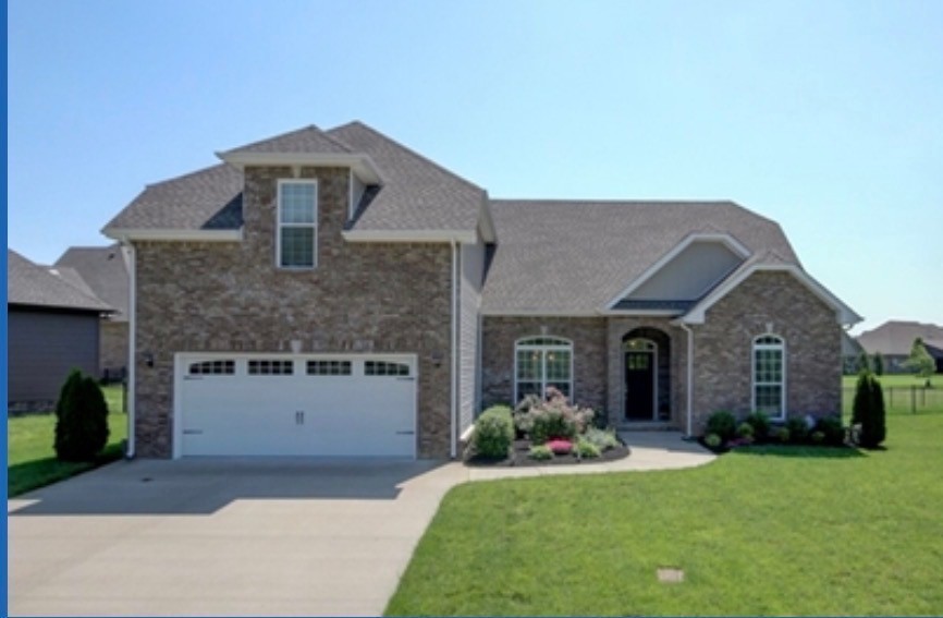 1057 Willow Cir Property Photo 1