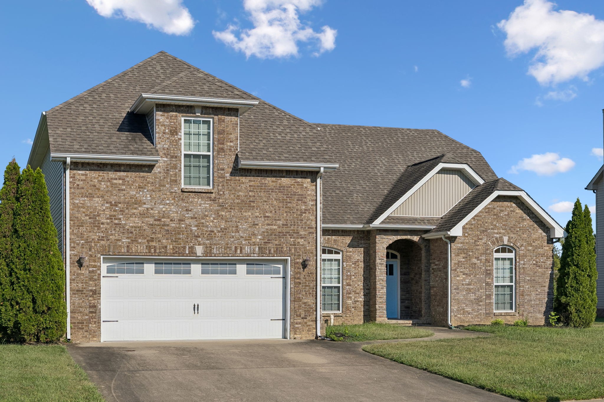 1057 Willow Cir Property Photo 1