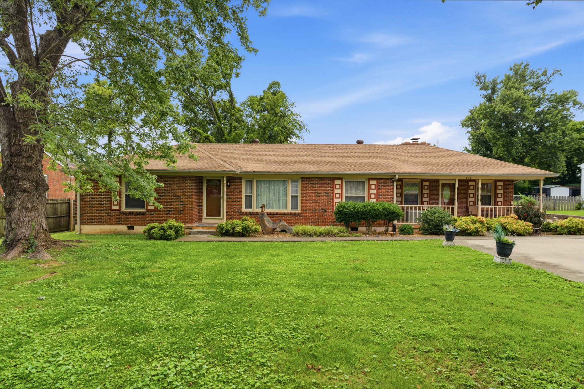 412 Blue Hills Dr Property Photo 1