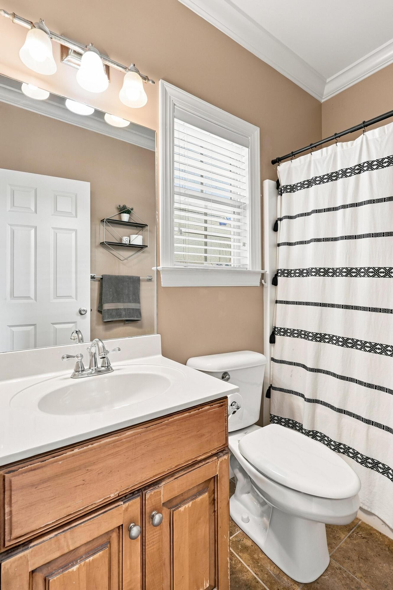 5266 Mouse Creek Road, Nw Property Photo 15