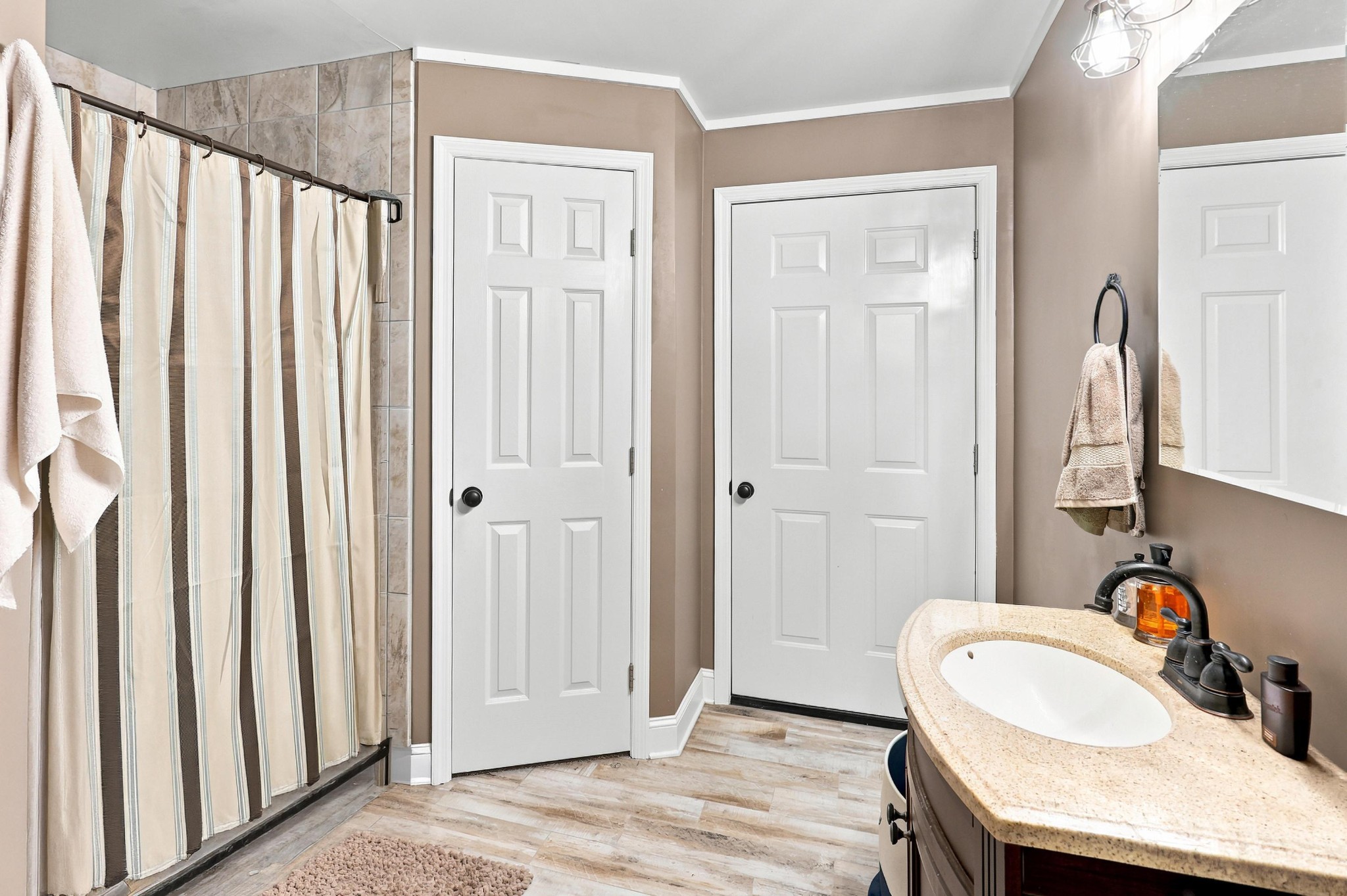 5266 Mouse Creek Road, Nw Property Photo 17