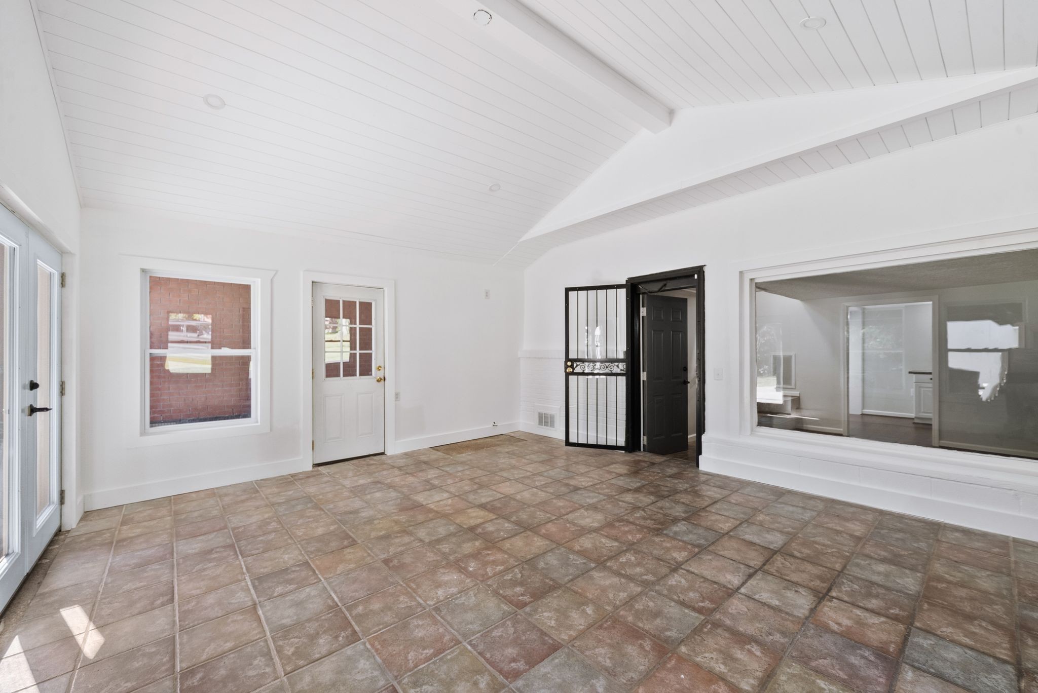 608 Vinson Dr Property Photo 38