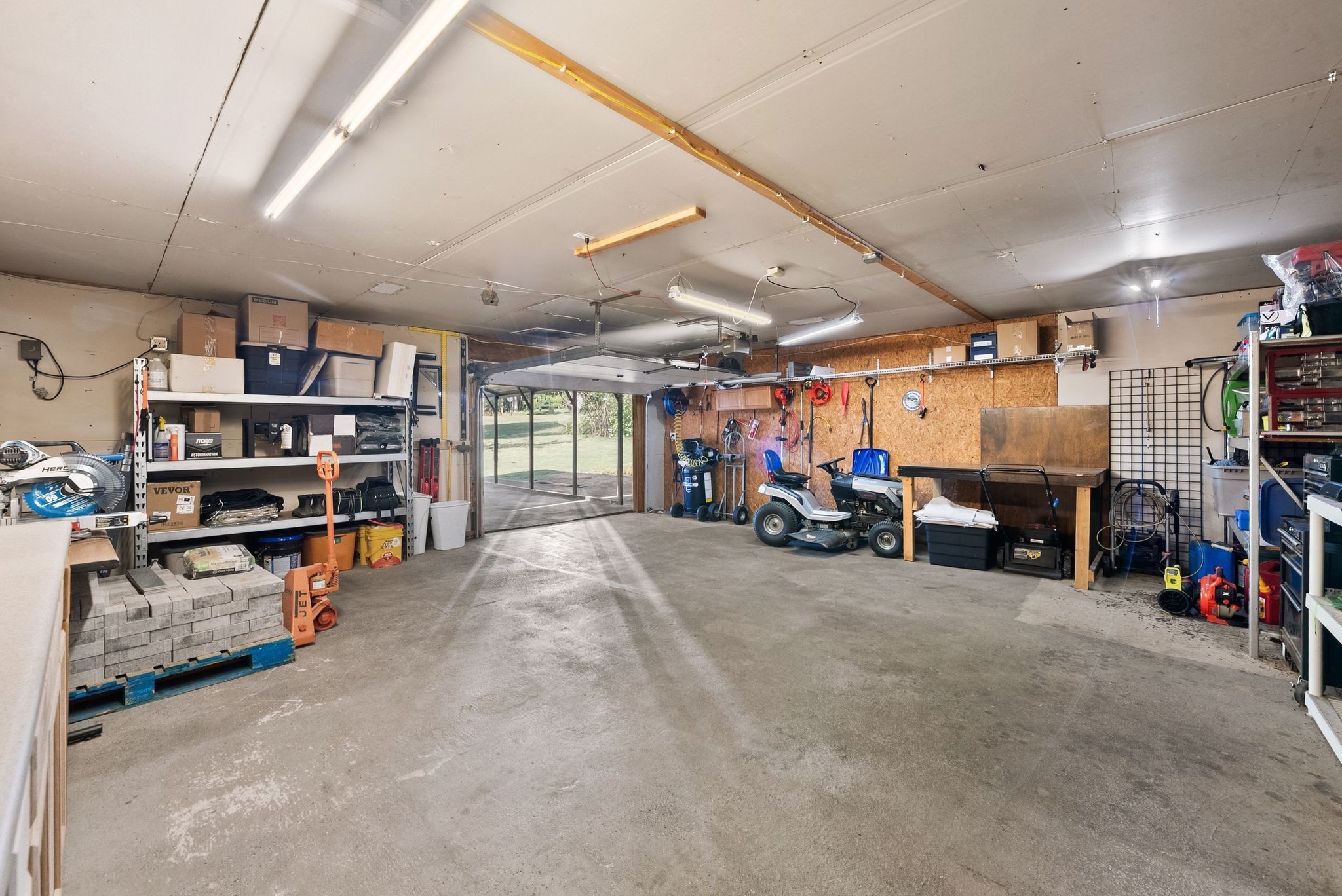 608 Vinson Dr Property Photo 49