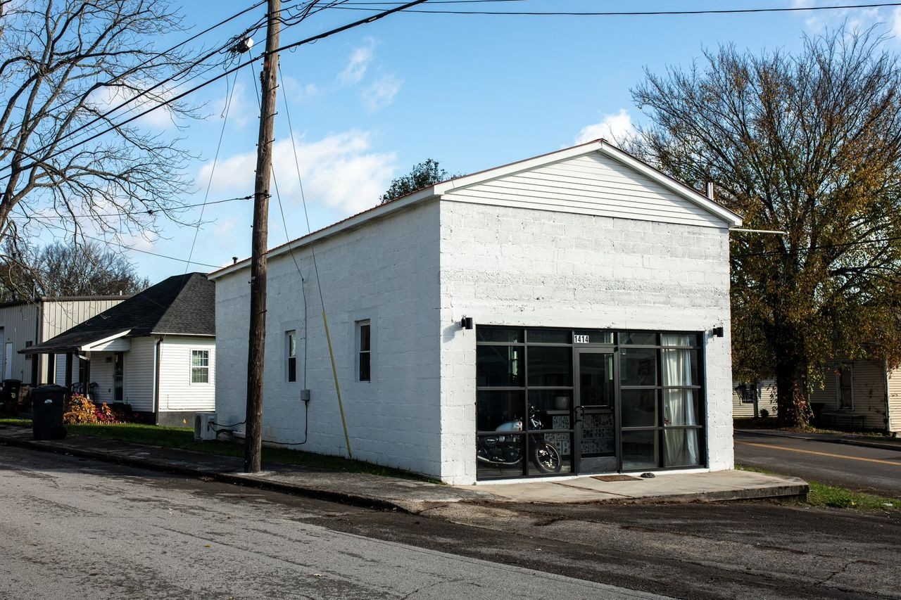 1414 Highland Ave Property Photo 1