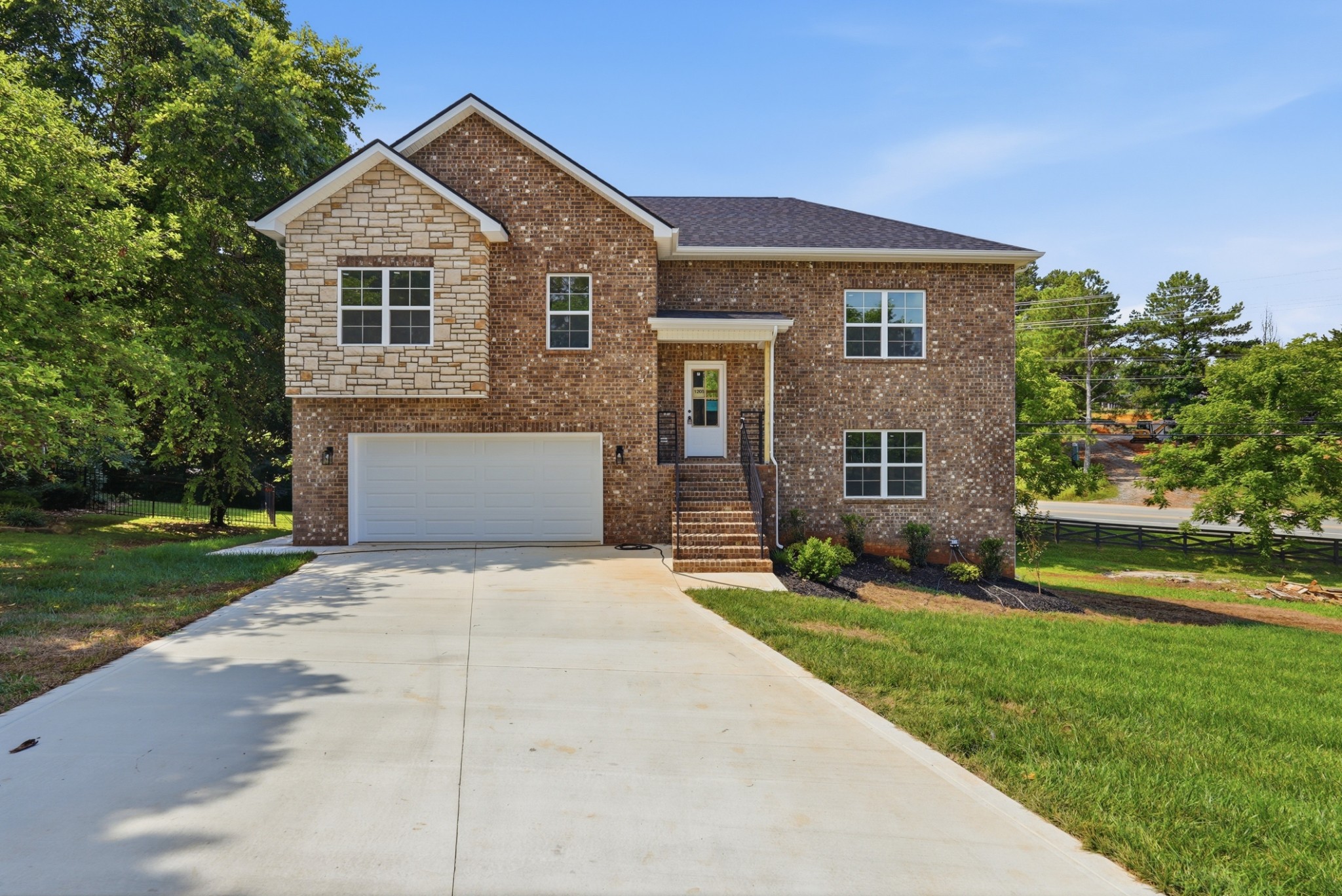 1205 Buckingham Place Property Photo 1