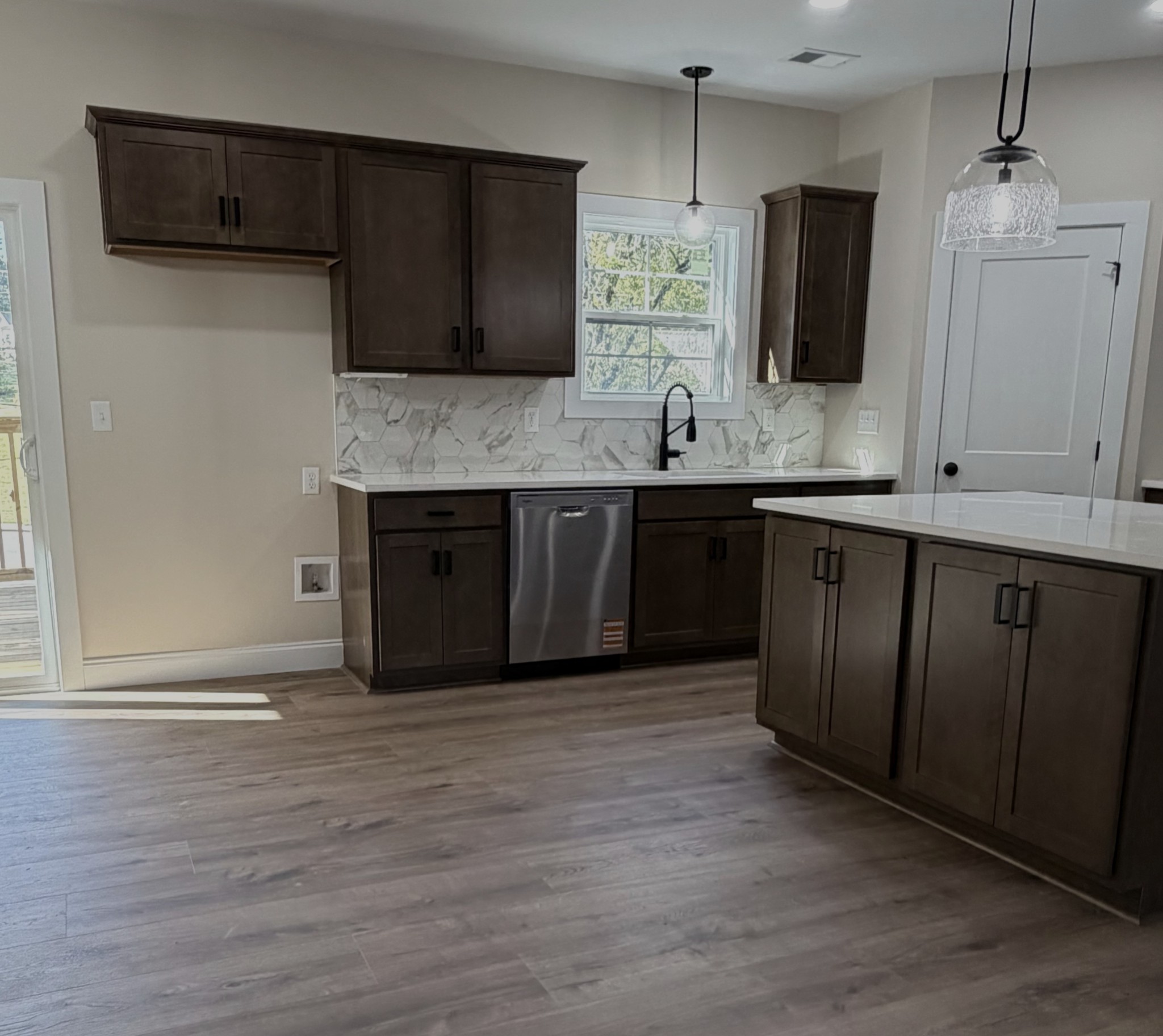 1205 Buckingham Place Property Photo 4