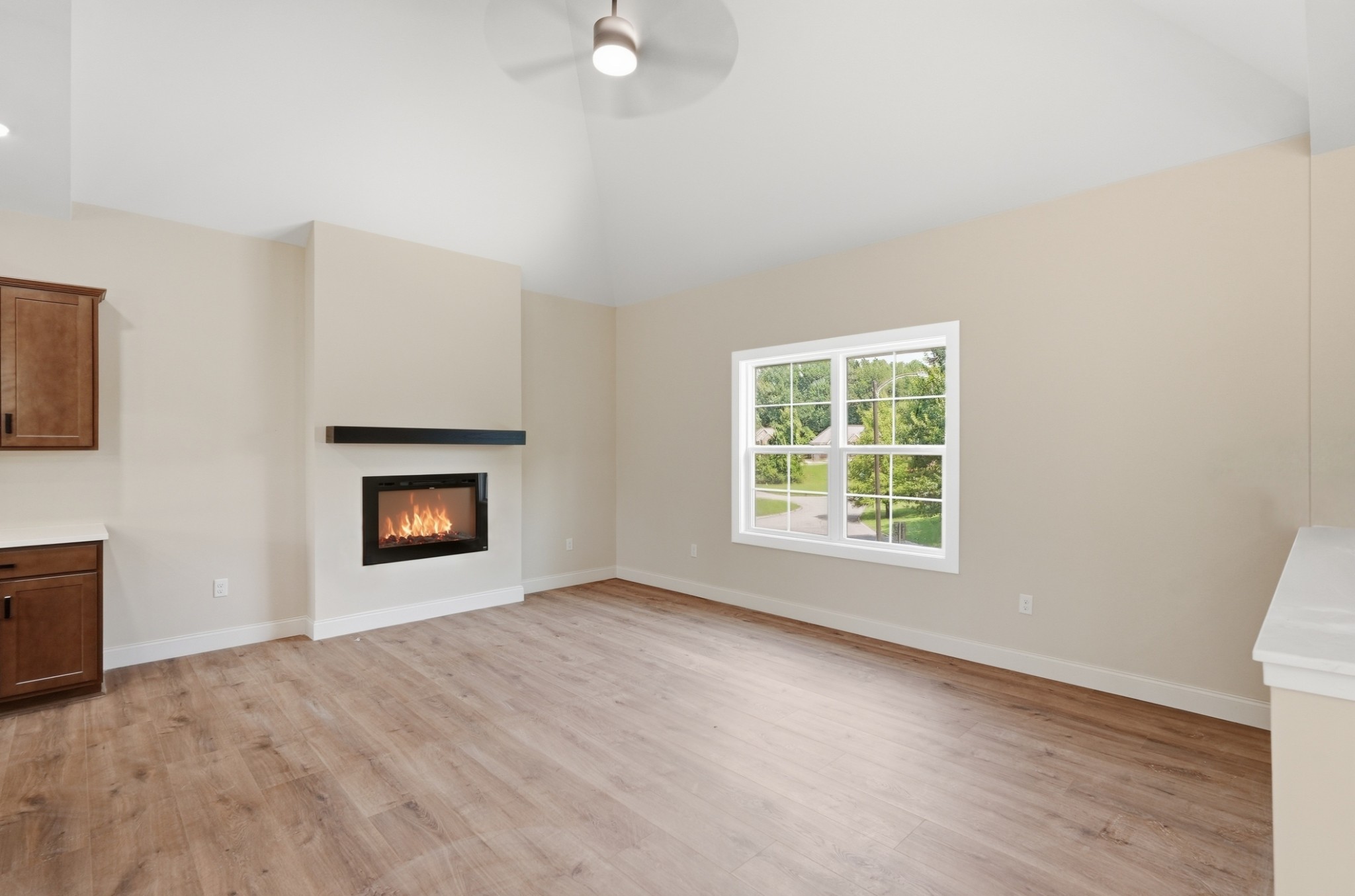 1205 Buckingham Place Property Photo 10