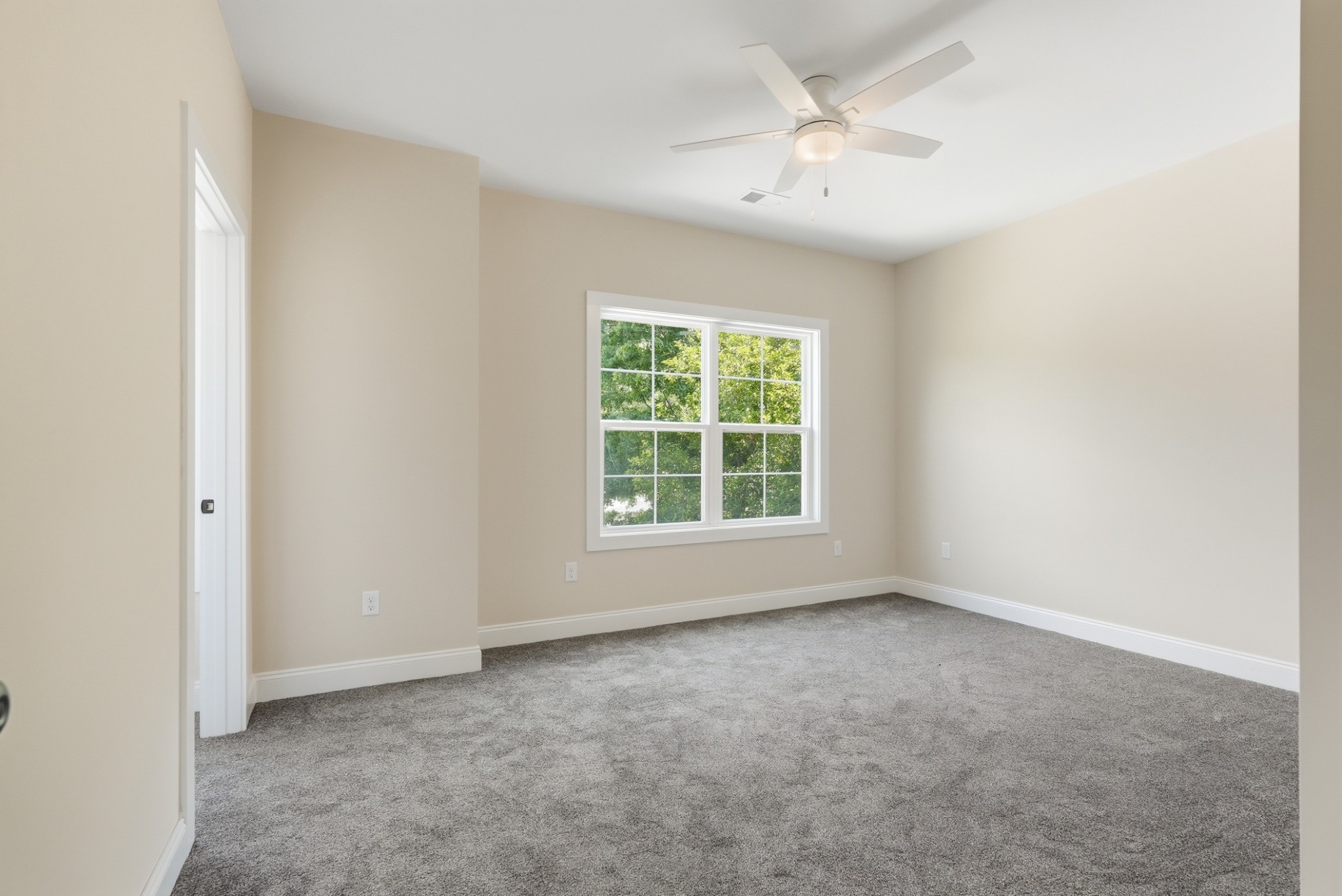 1205 Buckingham Place Property Photo 17