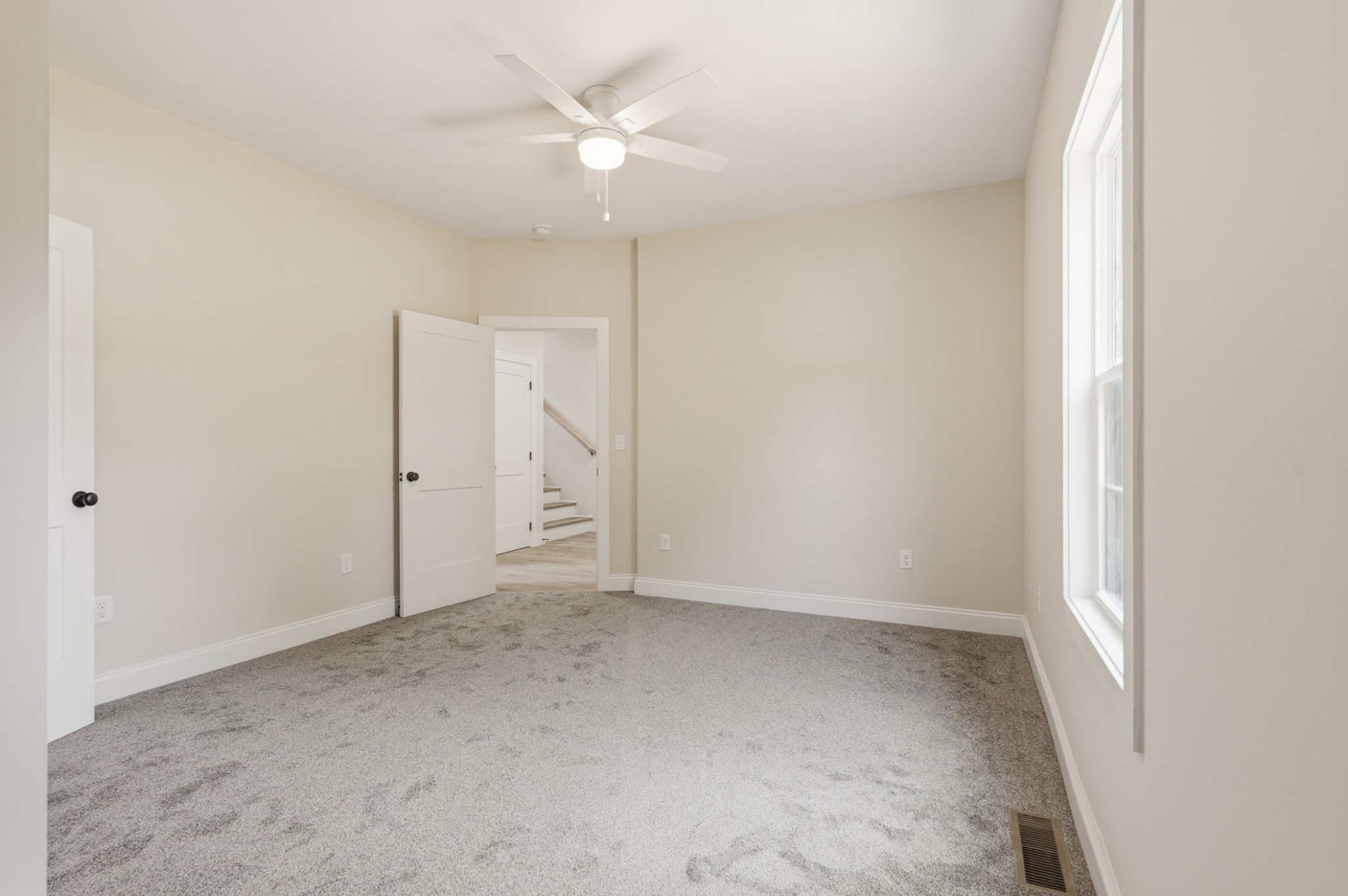 1205 Buckingham Place Property Photo 27