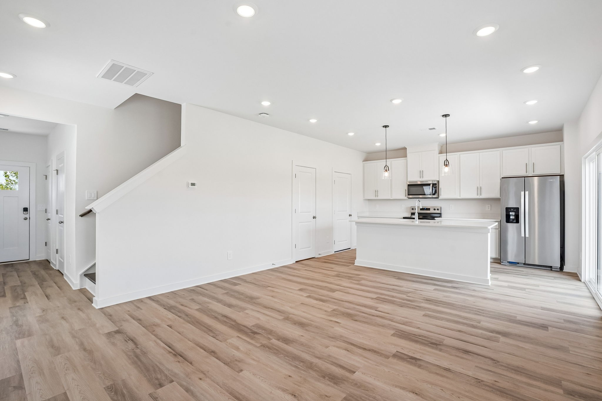 2104 Craven Pl Property Photo 6