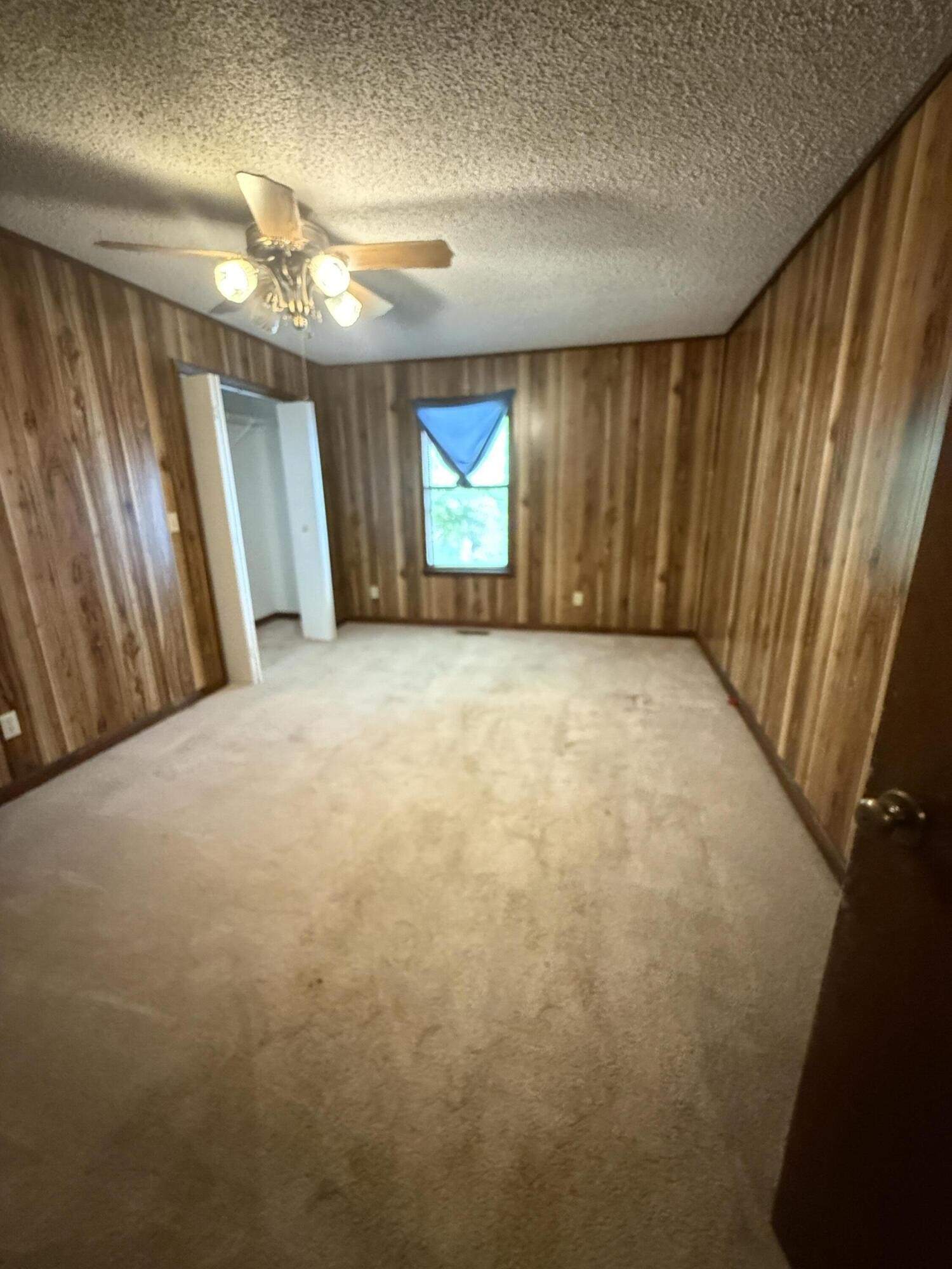 245 N Airport Circle, Nw Property Photo 5