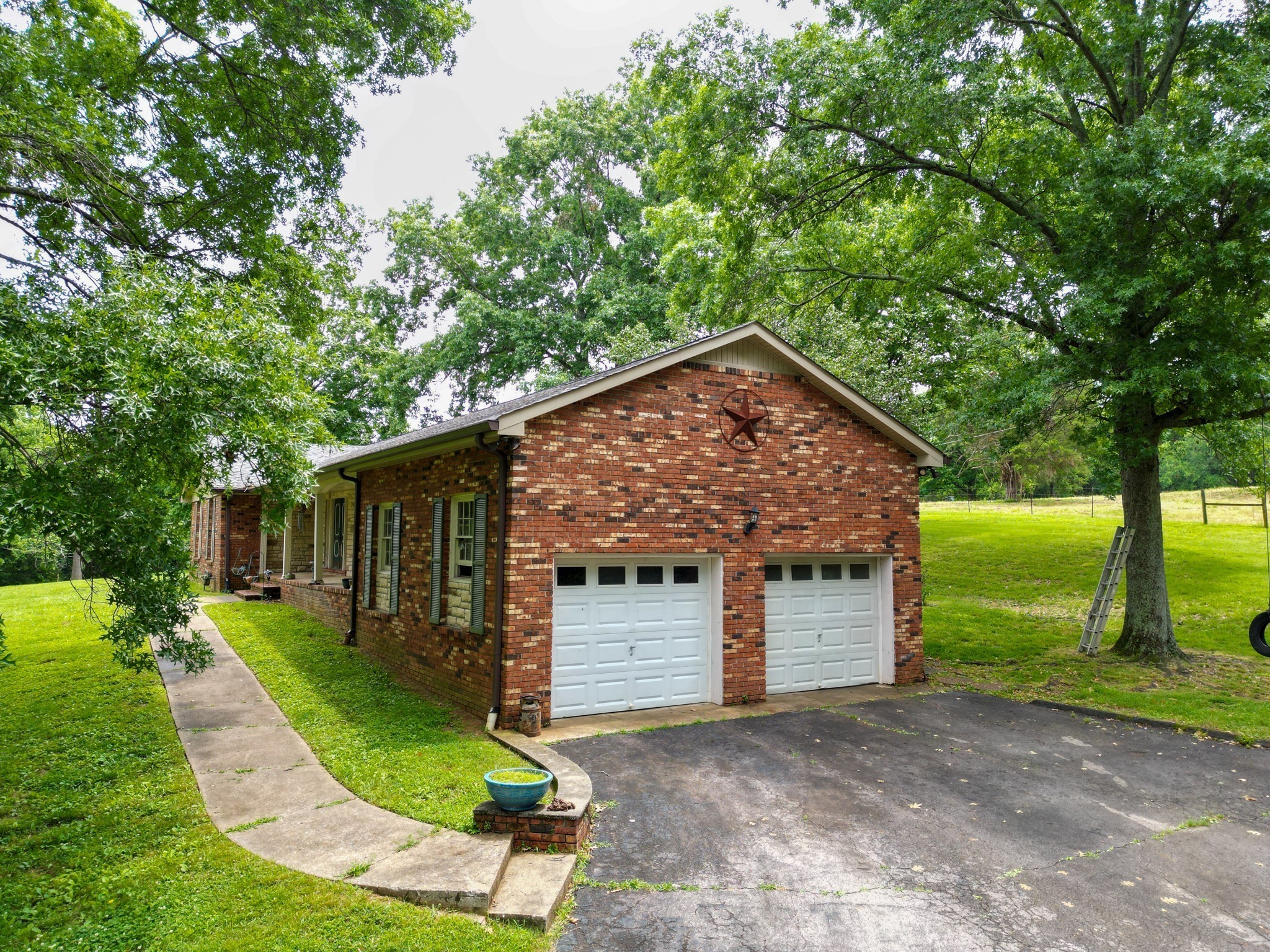 1094b Center Point Rd Property Photo 15
