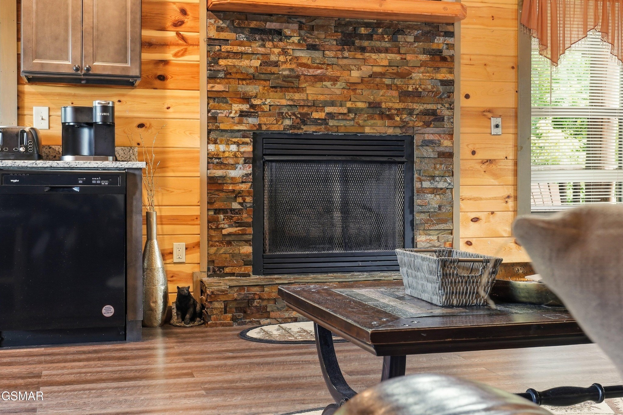 452 Alpine Mountain Way Property Photo 6