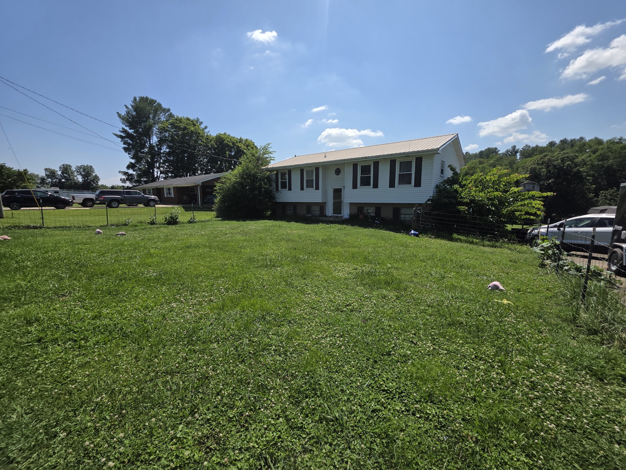 935 Meadowbrook Rd