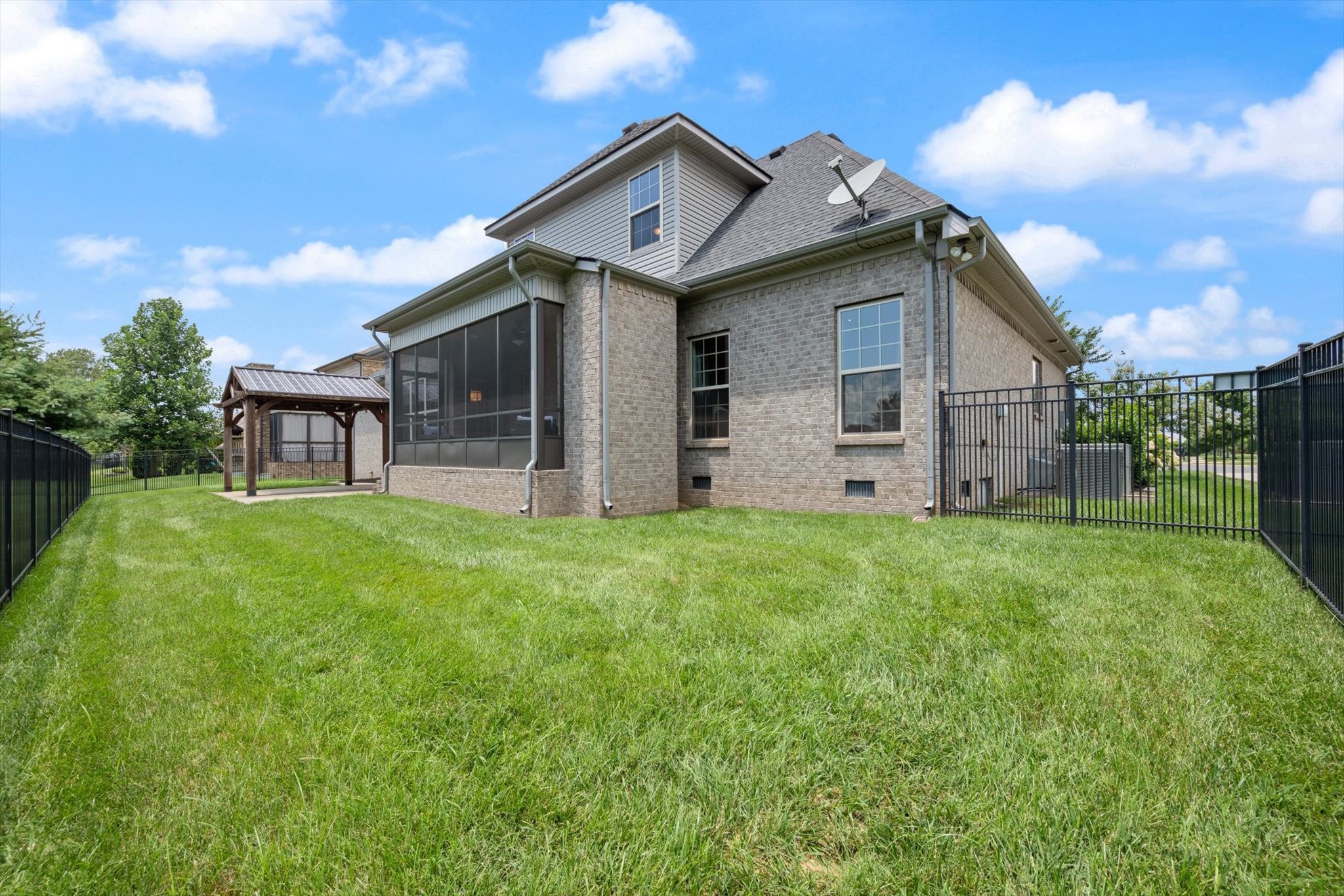 730 Dallas Ct Property Photo 34