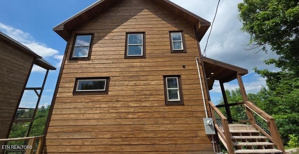 2123 Windy Lane Property Photo 1