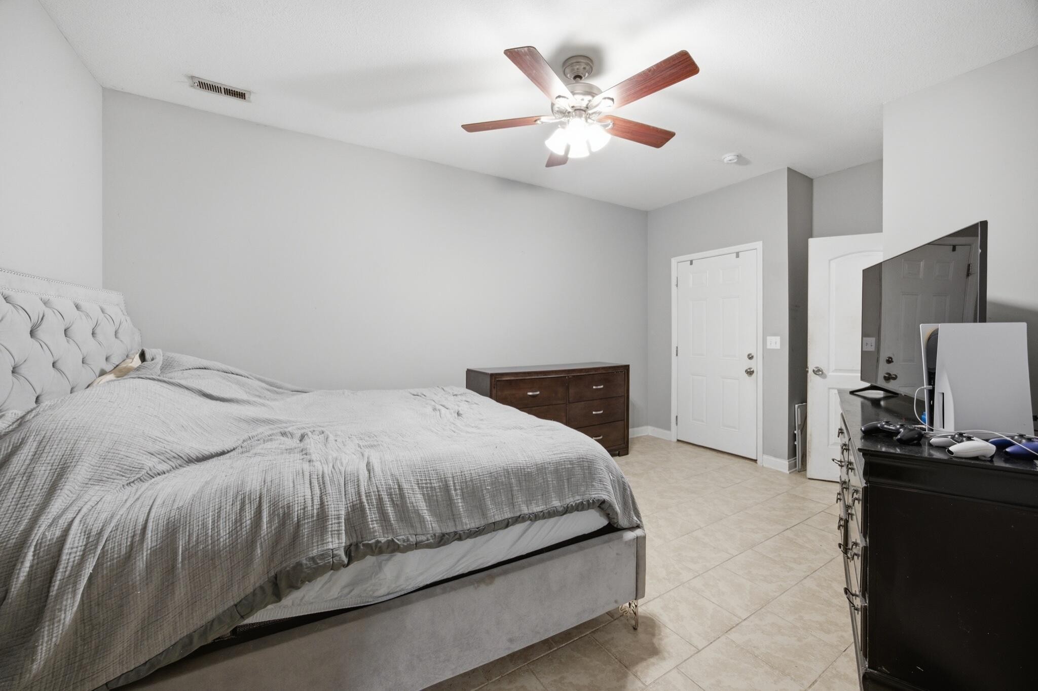 65 Lynnbrook Circle Property Photo 18