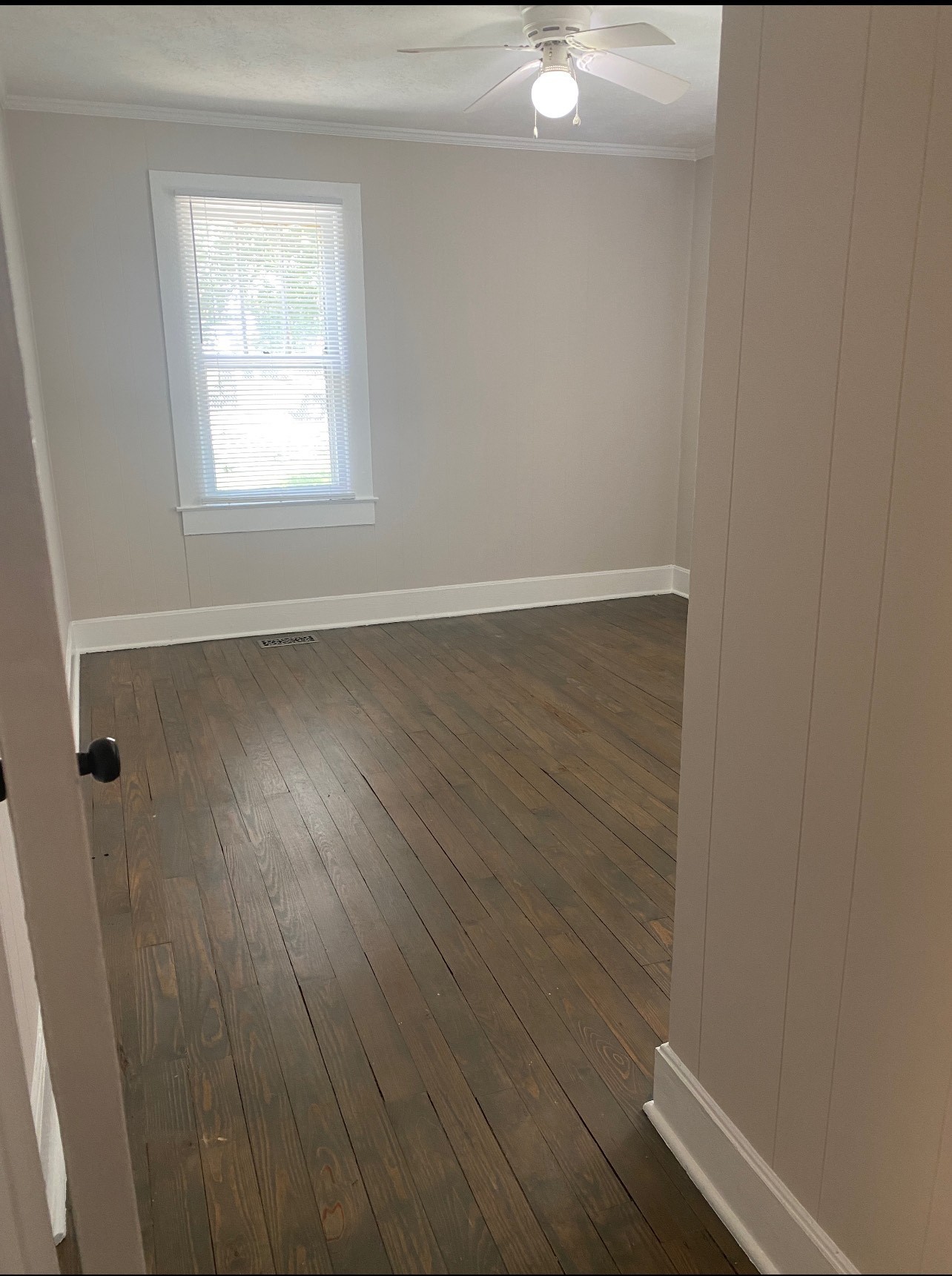 413 N Charlotte St Property Photo 7