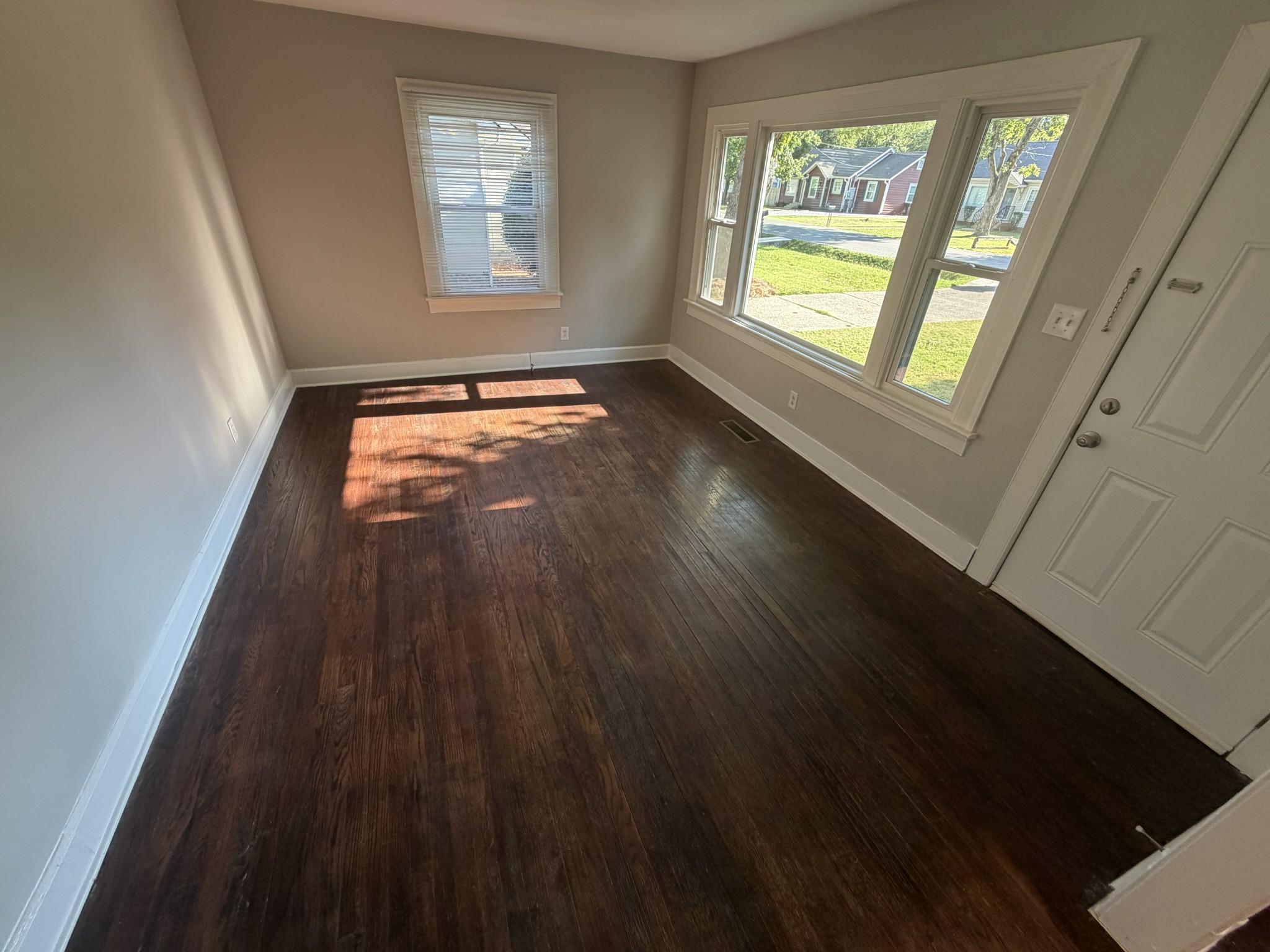 1107 Leaf Ave Property Photo 3