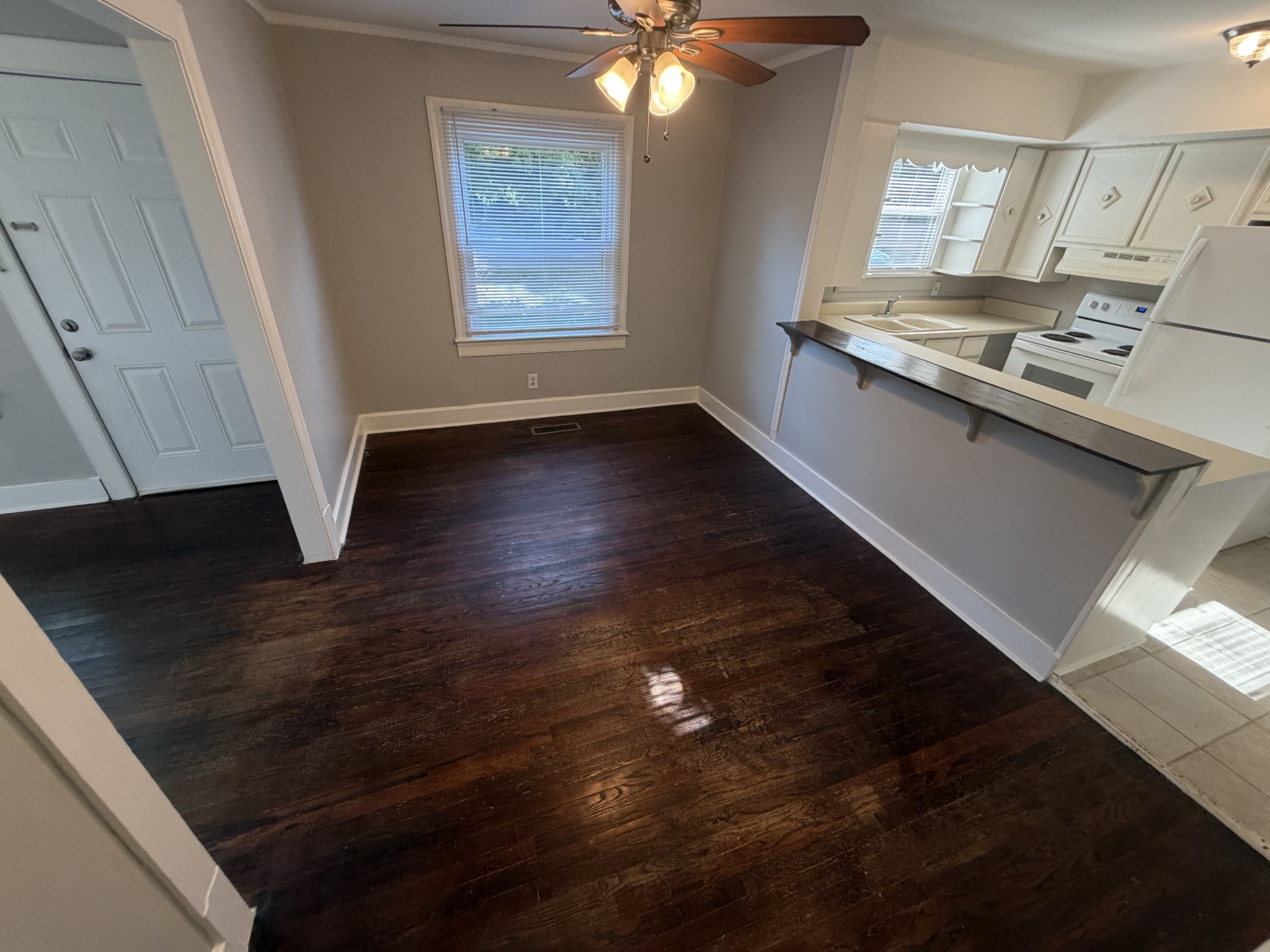1107 Leaf Ave Property Photo 4