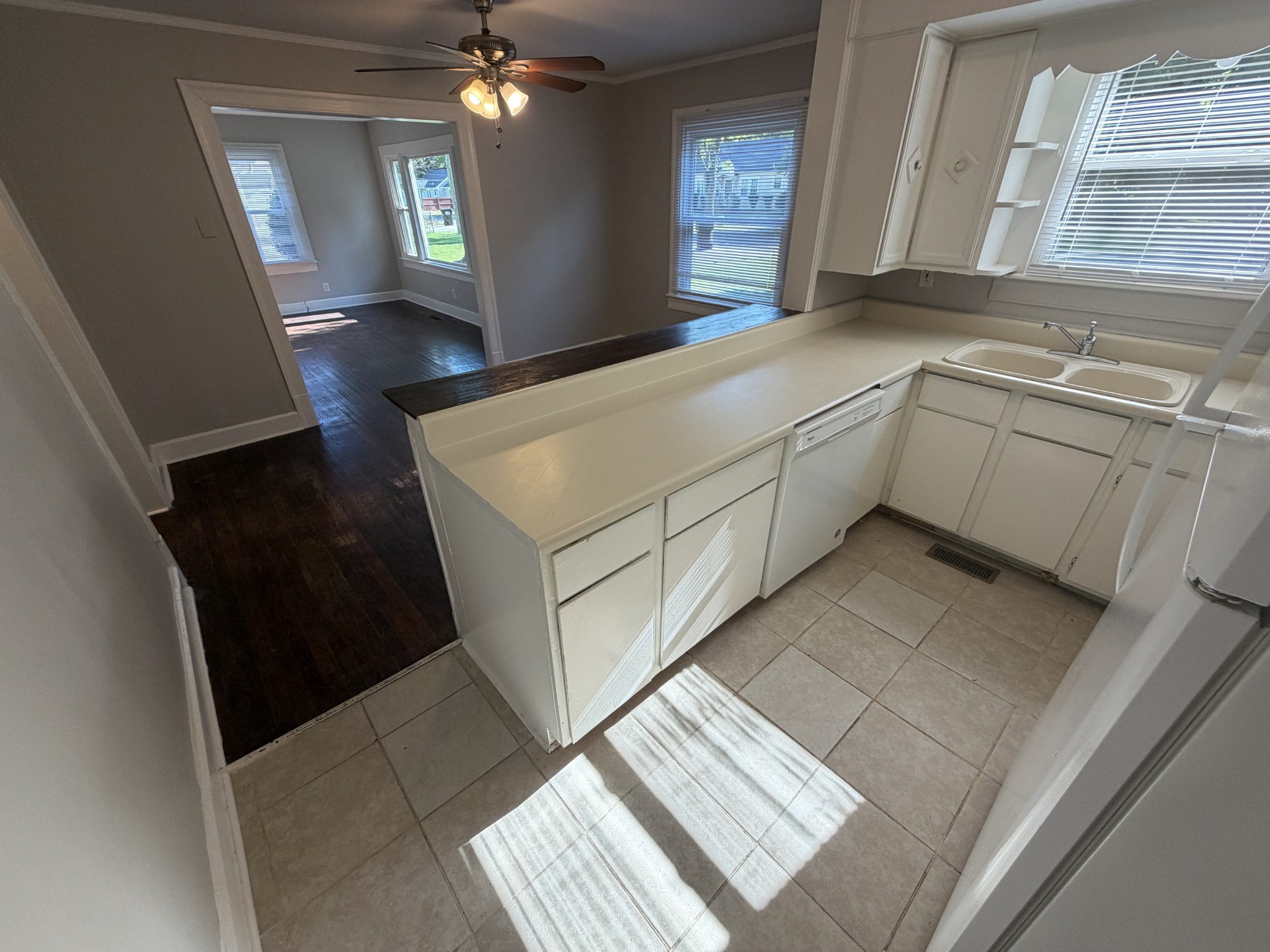 1107 Leaf Ave Property Photo 5