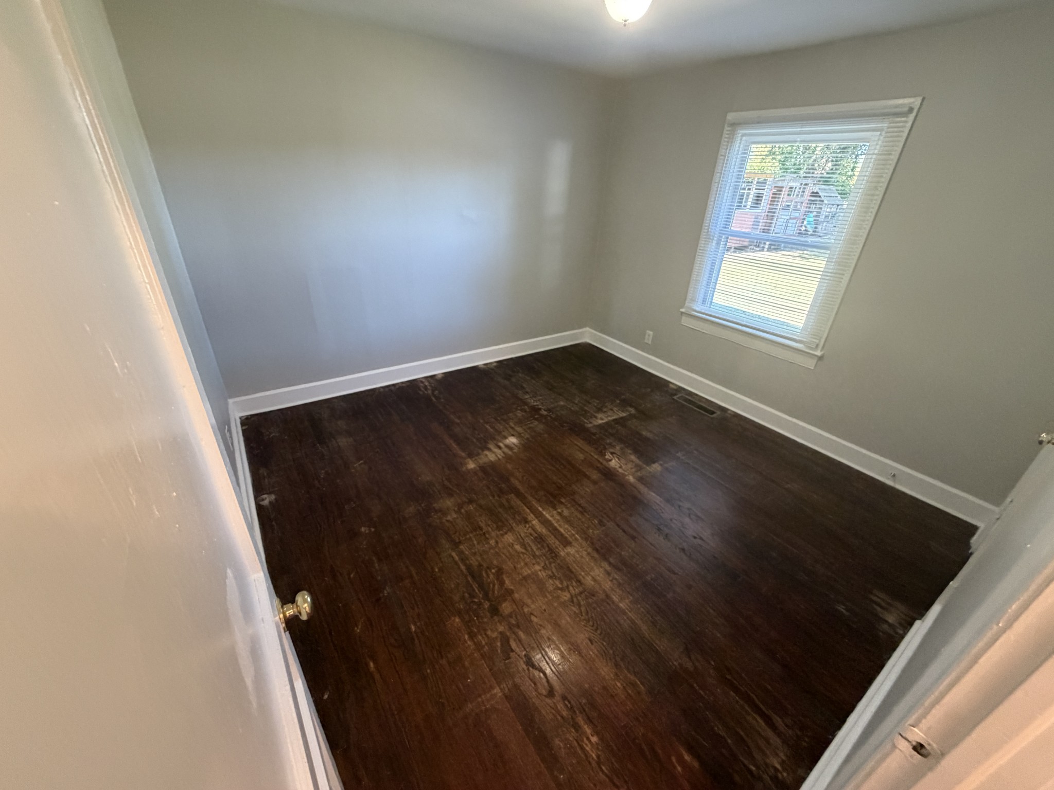 1107 Leaf Ave Property Photo 8