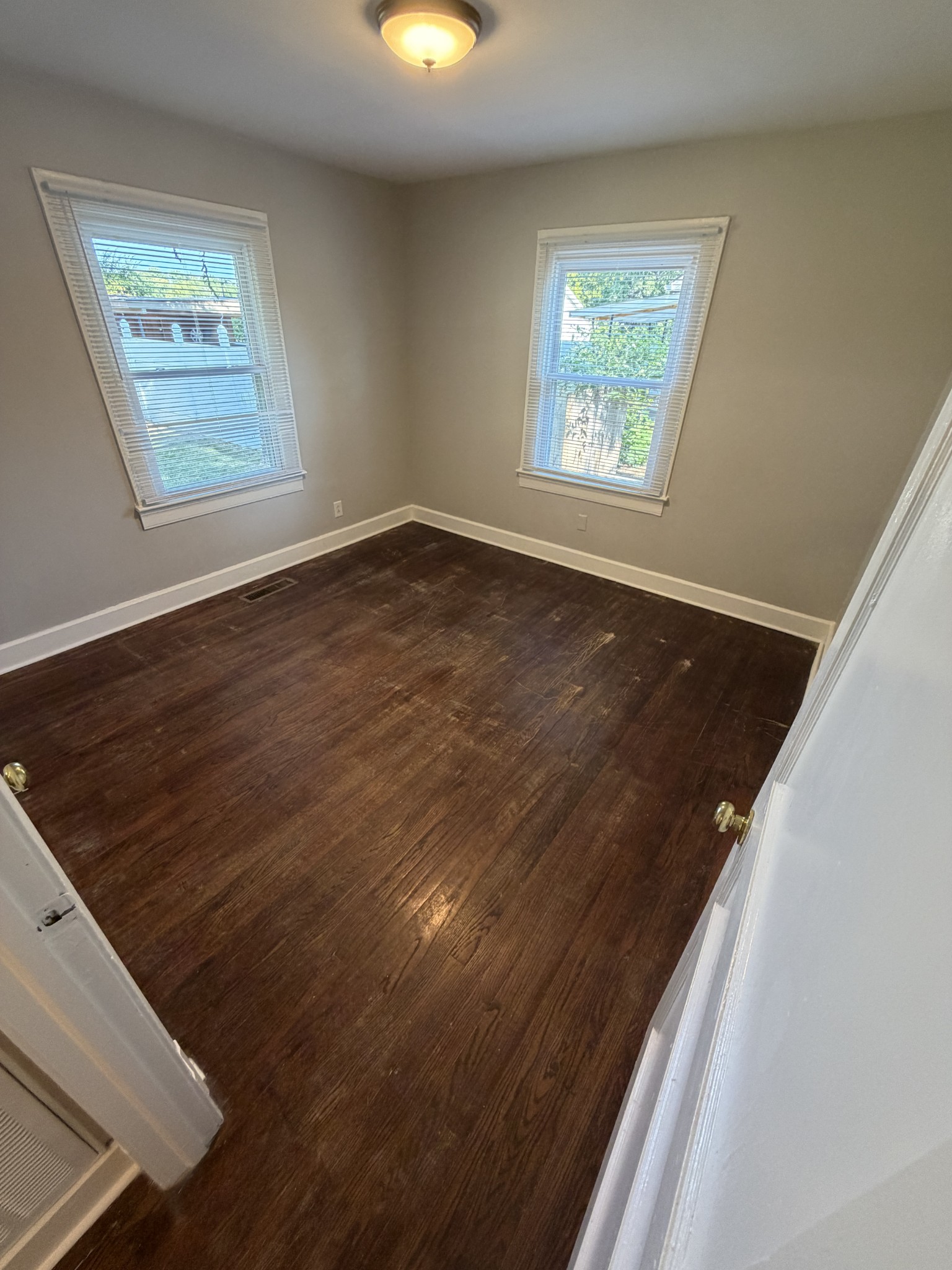 1107 Leaf Ave Property Photo 12