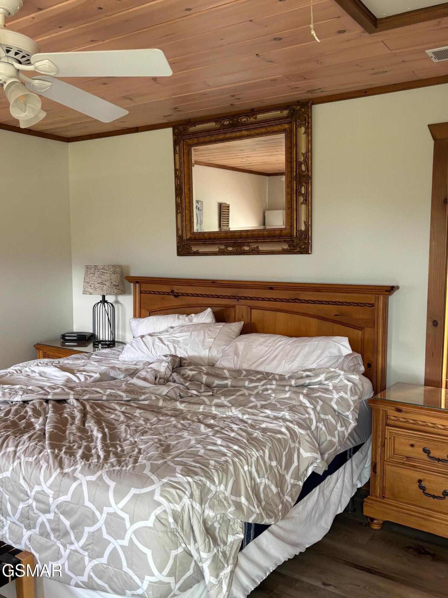 1226 Sky High Way Property Photo 16