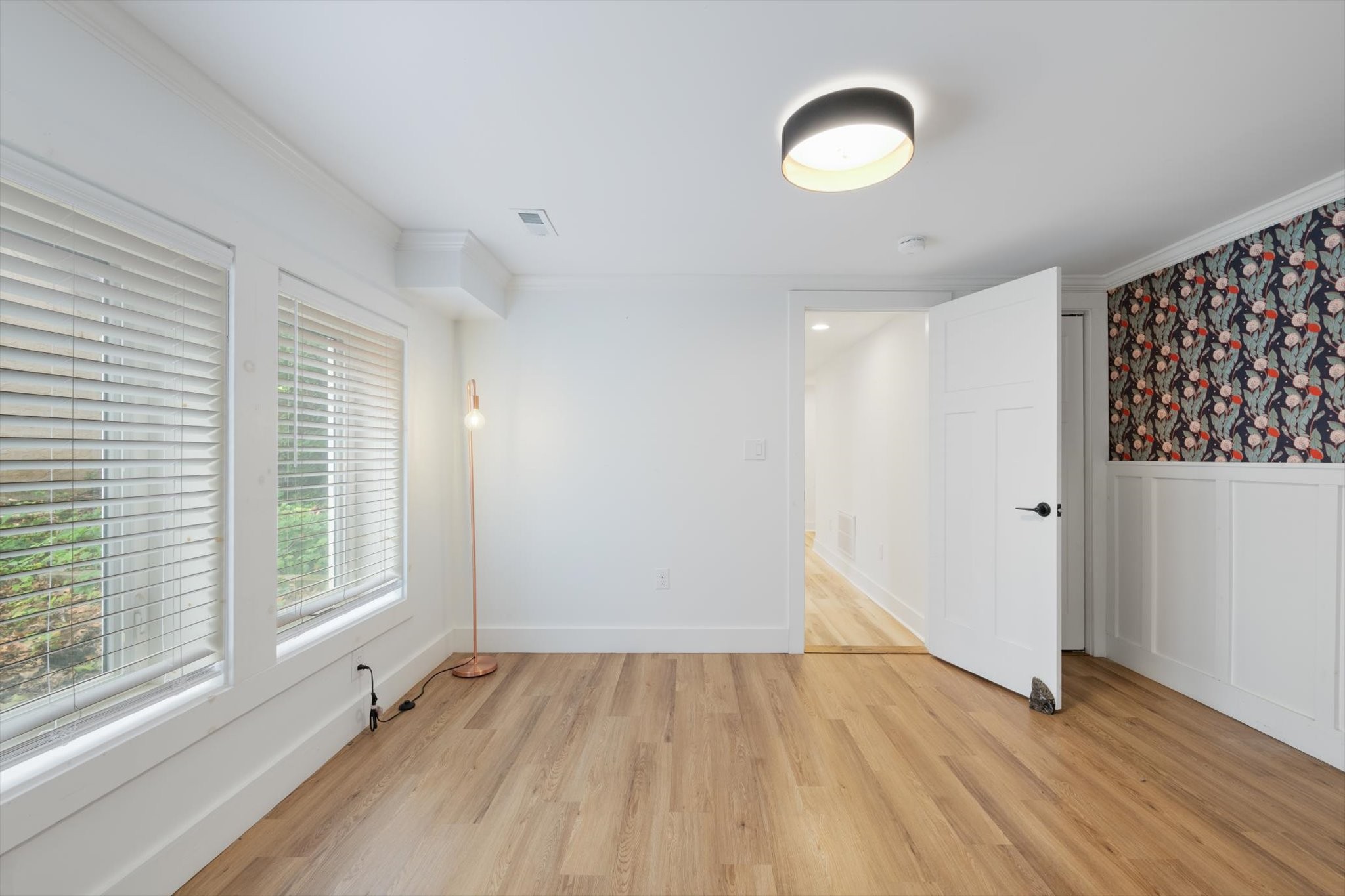 107 4th Ave Property Photo 18