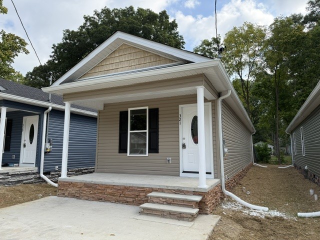 321 S Gentry St