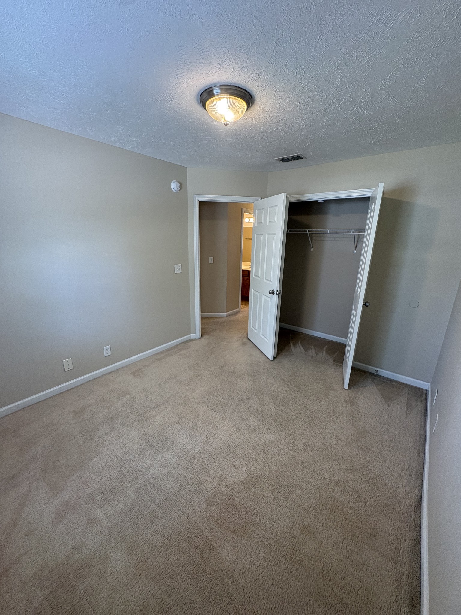 832 Kanatak Ln Property Photo 11