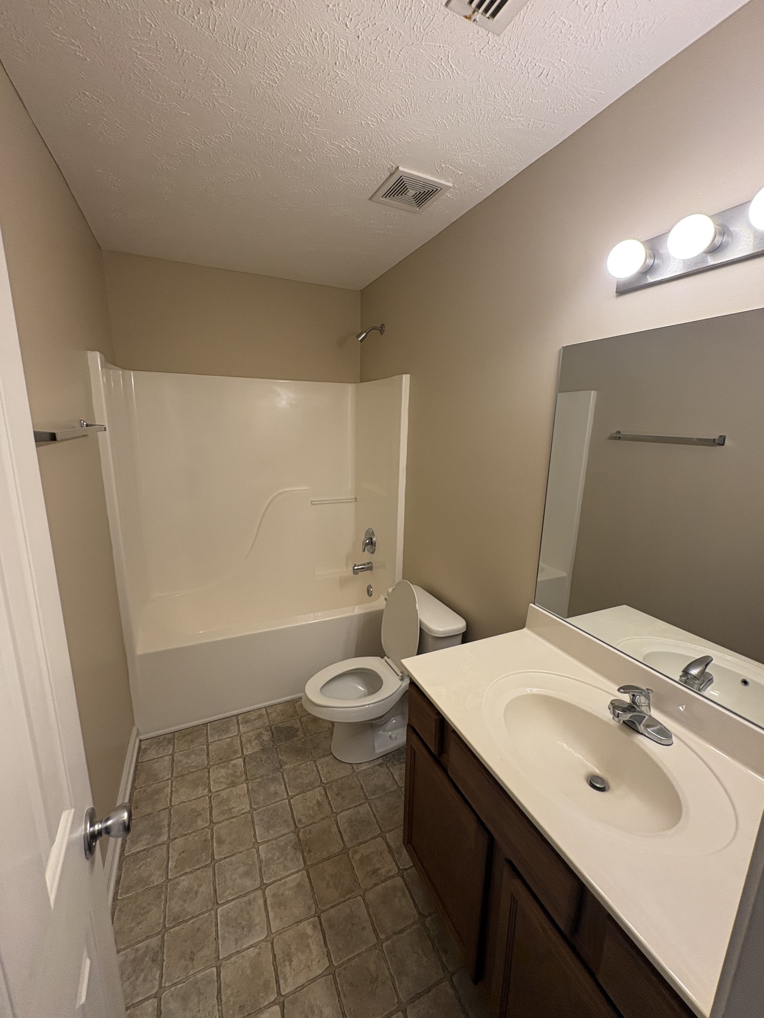 832 Kanatak Ln Property Photo 14