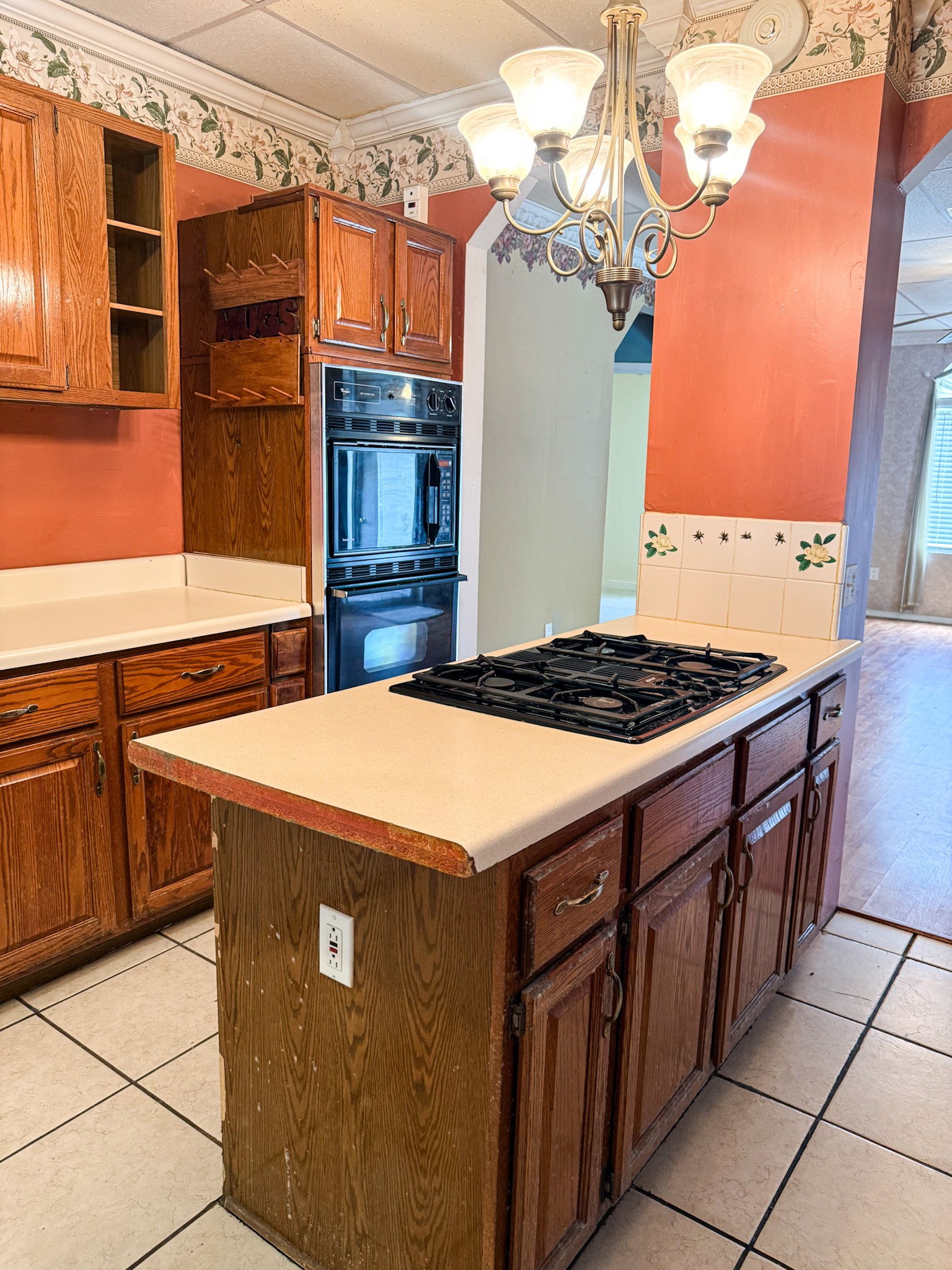 108 Sunset Cir Property Photo 6