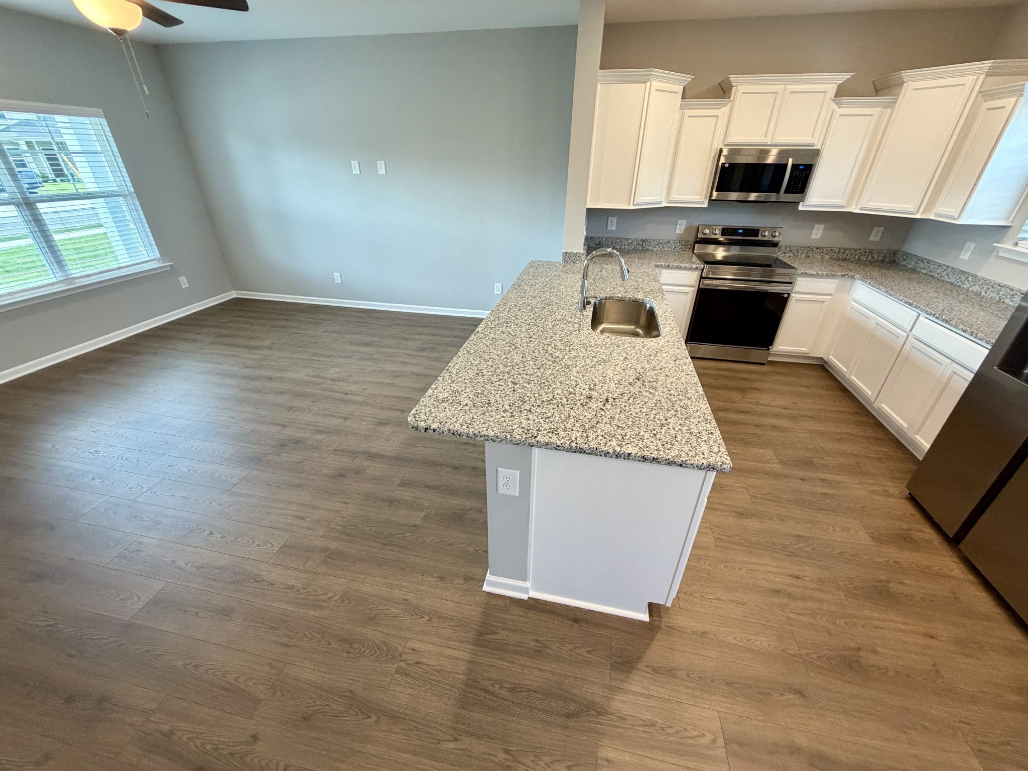 30 Stonehenge Lane Property Photo 3