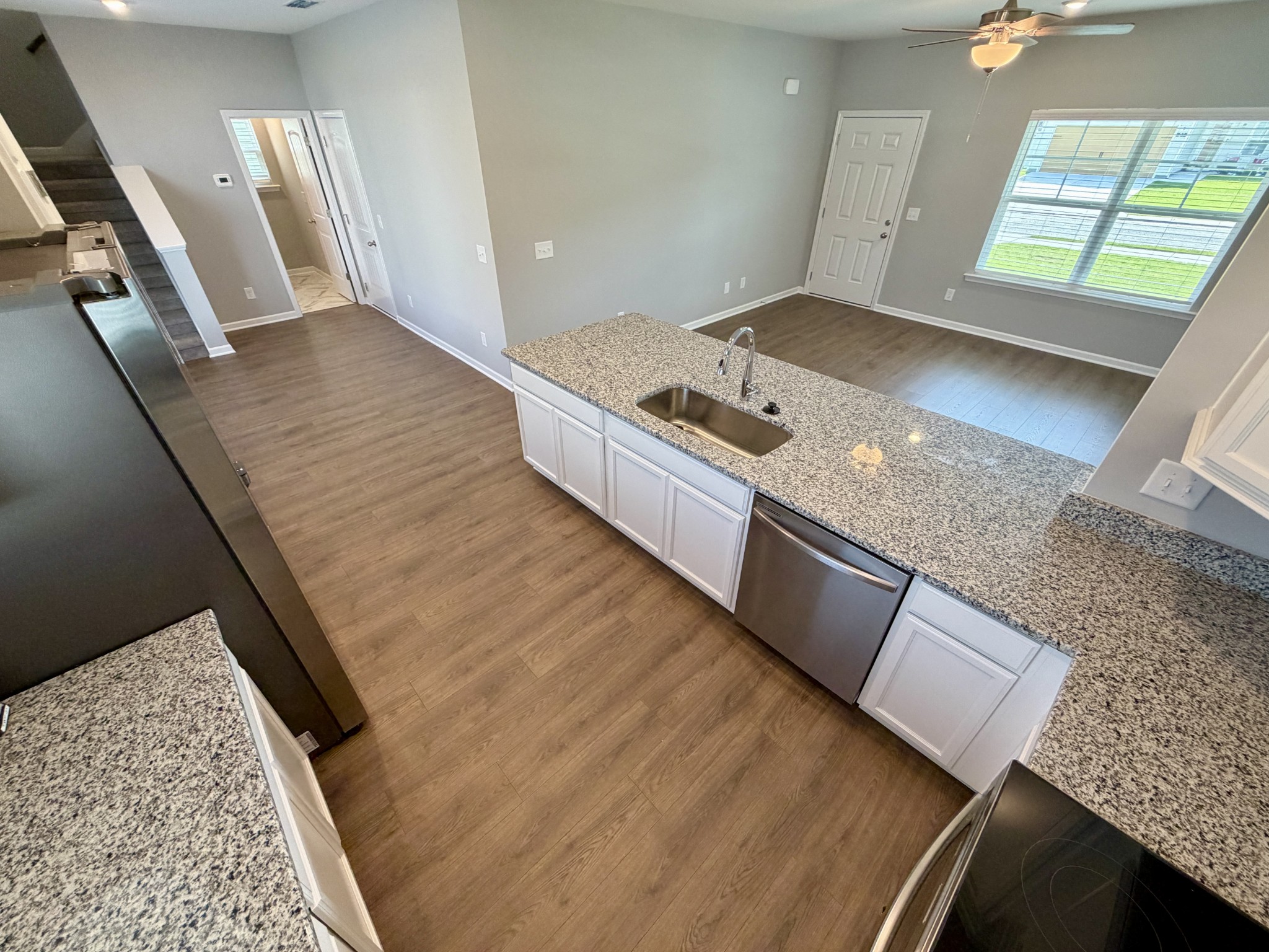 30 Stonehenge Lane Property Photo 4