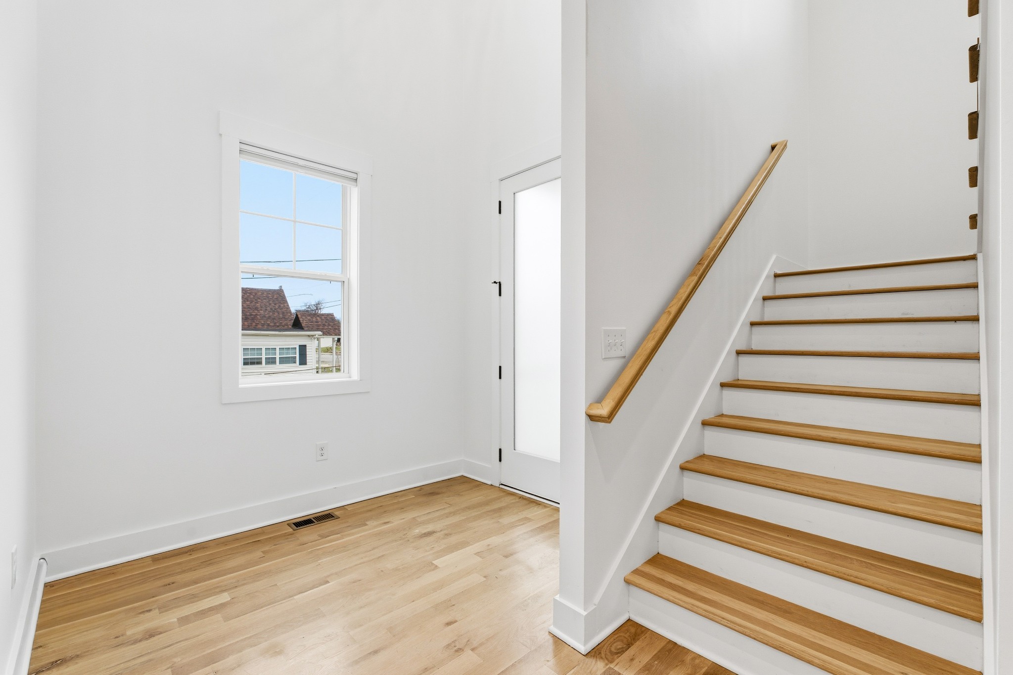 131 Fain St Property Photo 5