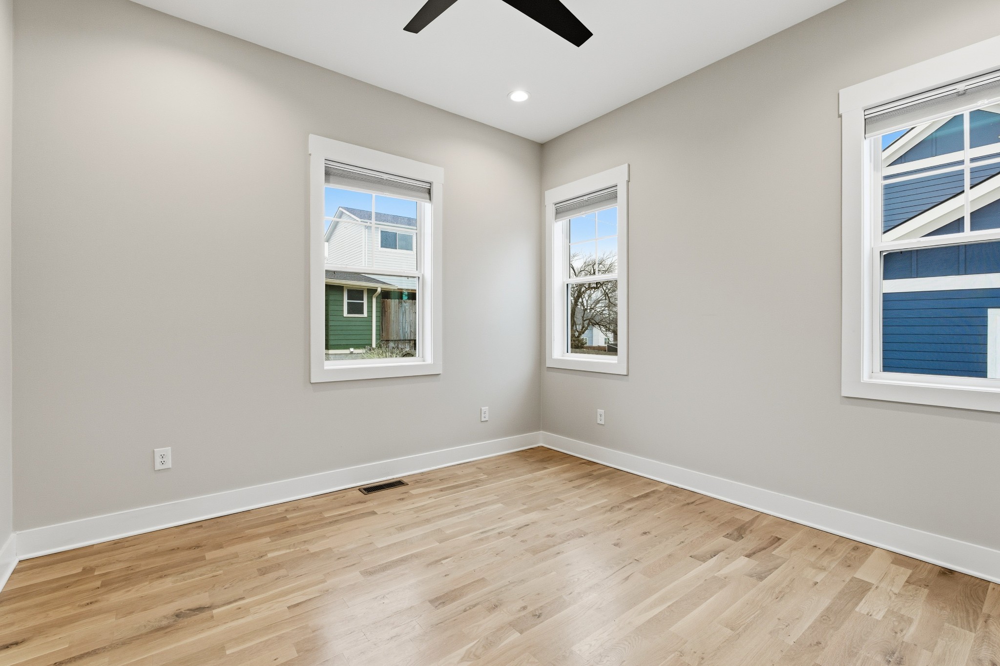 131 Fain St Property Photo 22