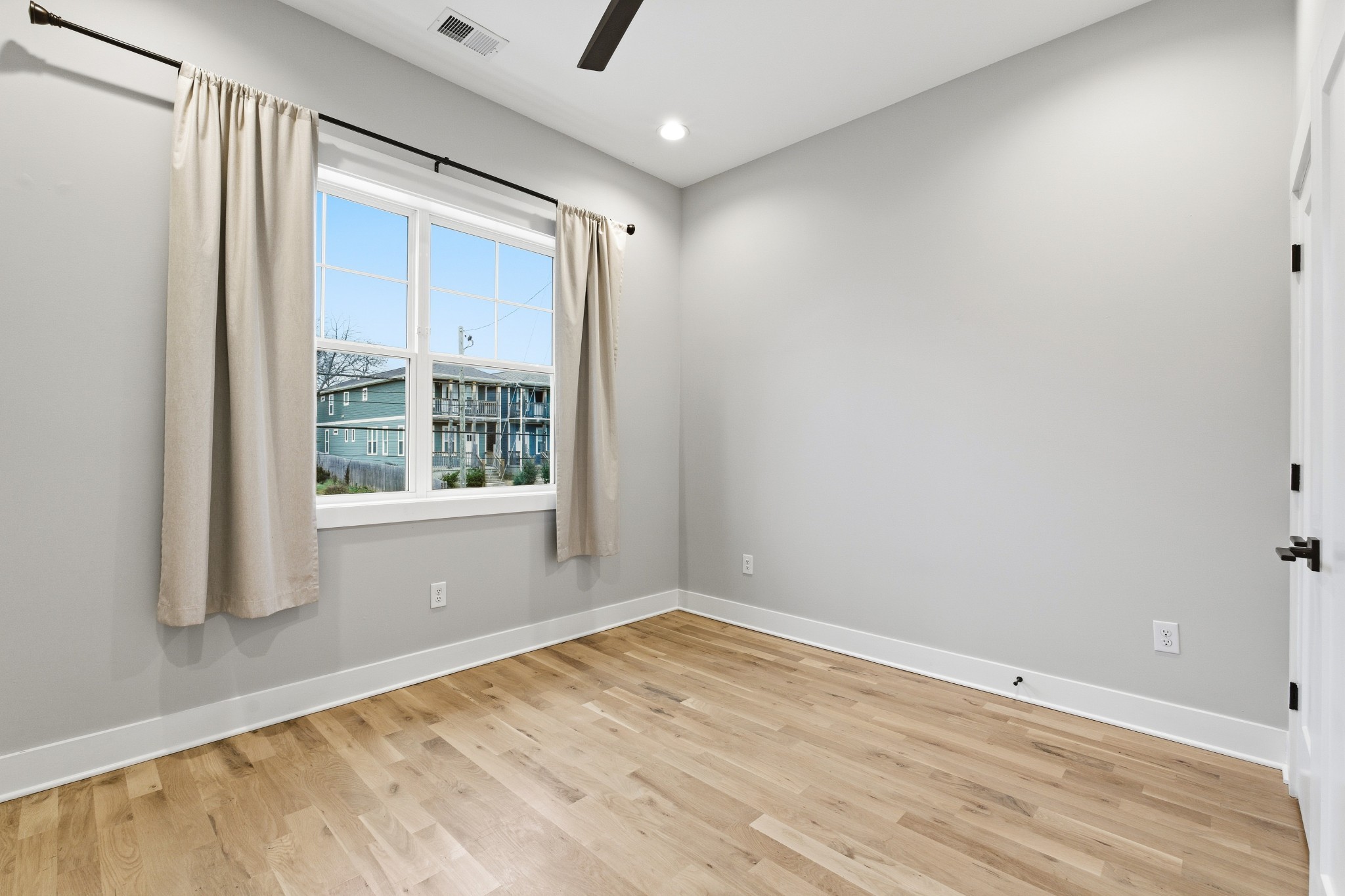 131 Fain St Property Photo 37