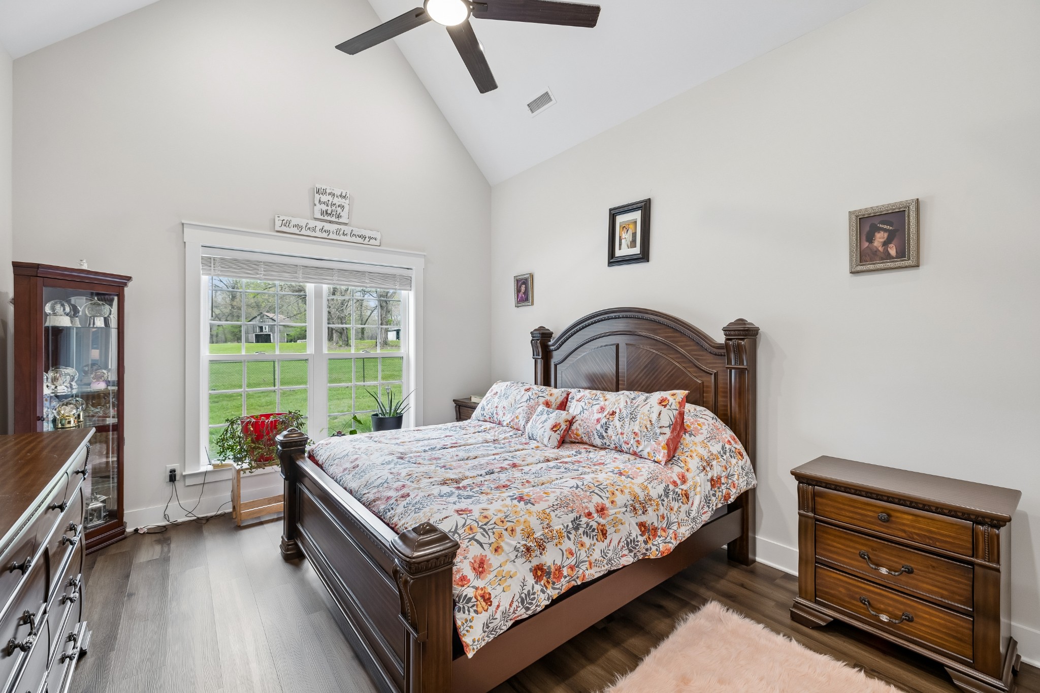 2037 W Lincoln St Property Photo 15