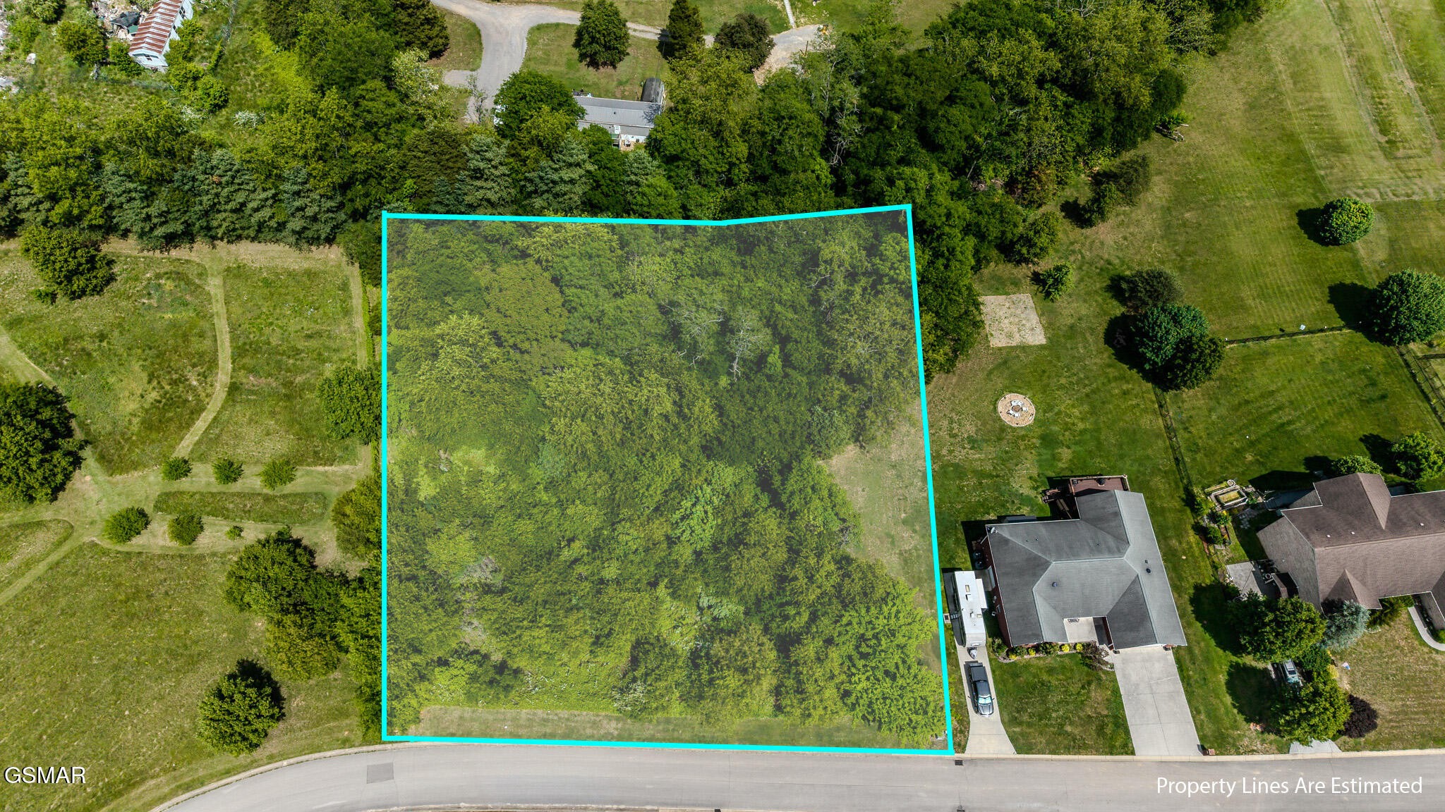 68 Southview Circle Property Photo 3
