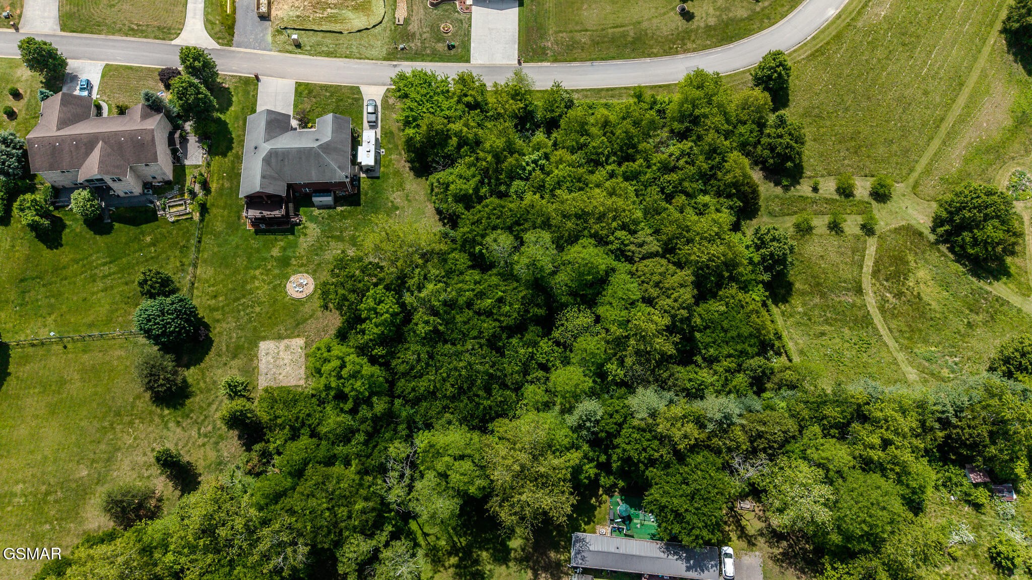 68 Southview Circle Property Photo 4