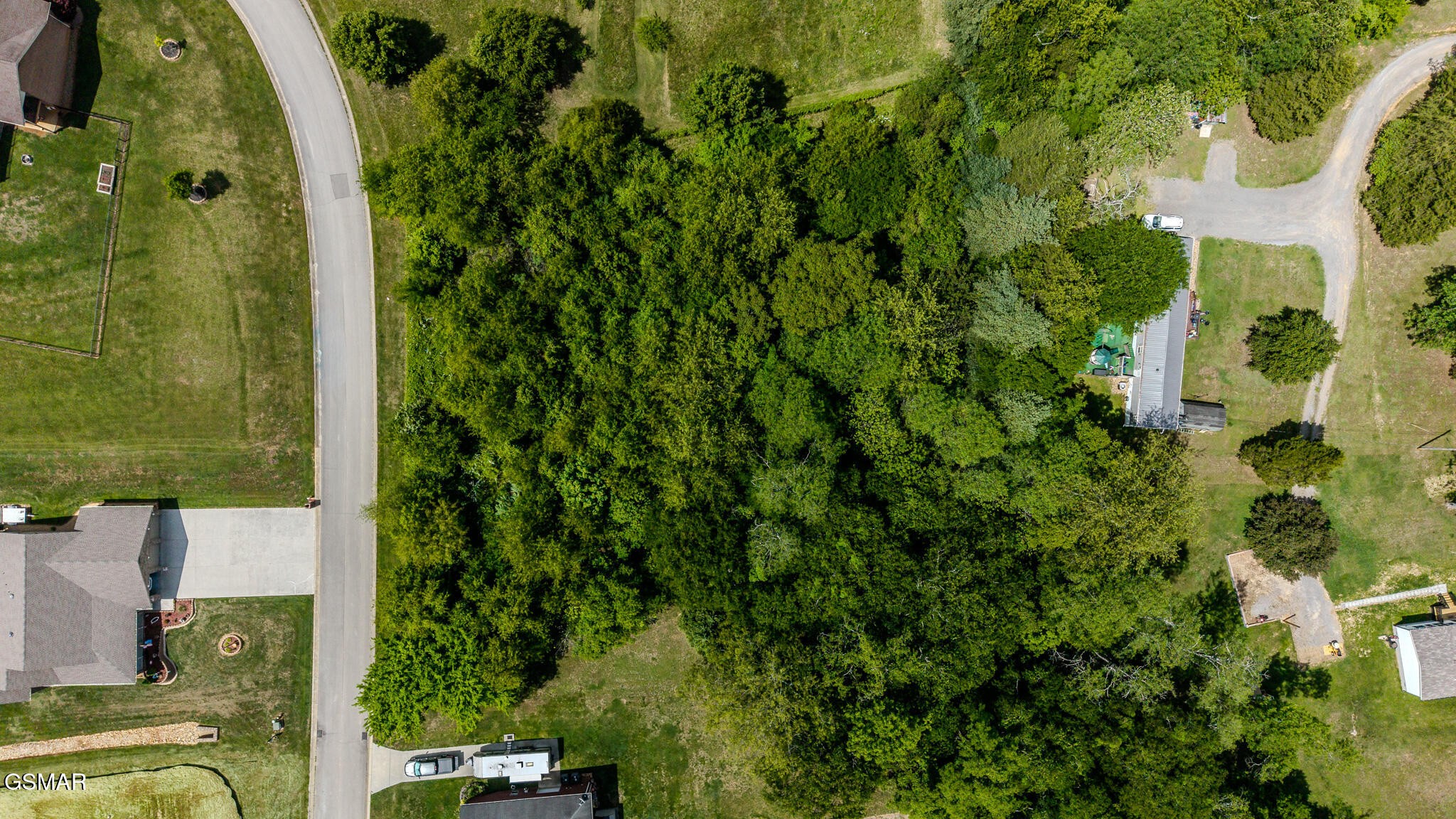 68 Southview Circle Property Photo 8