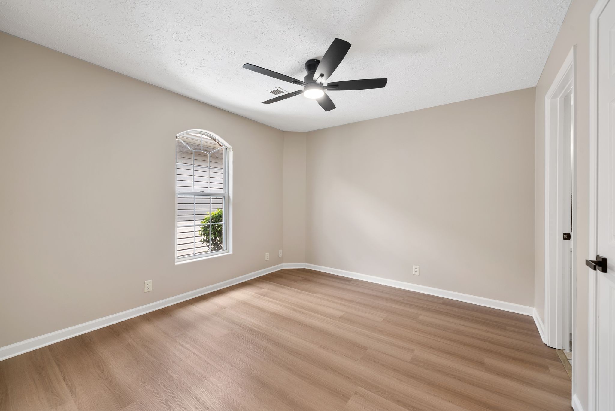 3911 Dodson Chapel Rd Property Photo 18