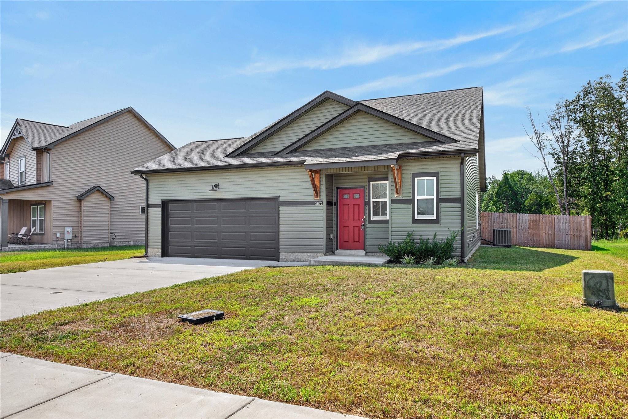 2094 Ireland Way Property Photo 1