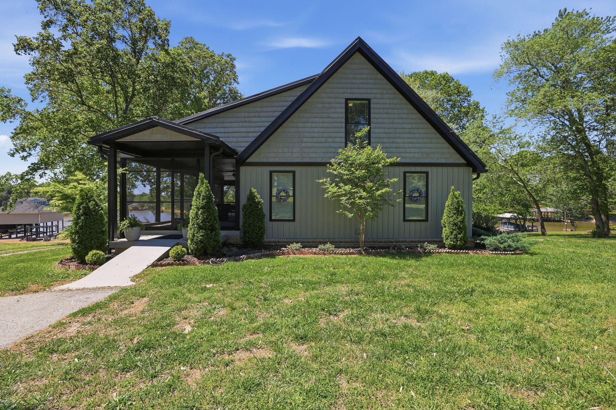 302 Windmill Lane